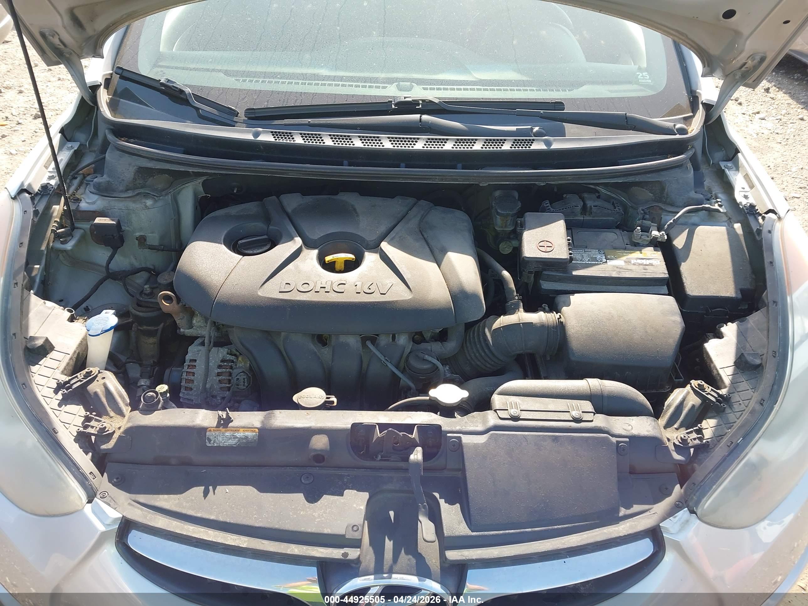 HYUNDAI ELANTRA image 10