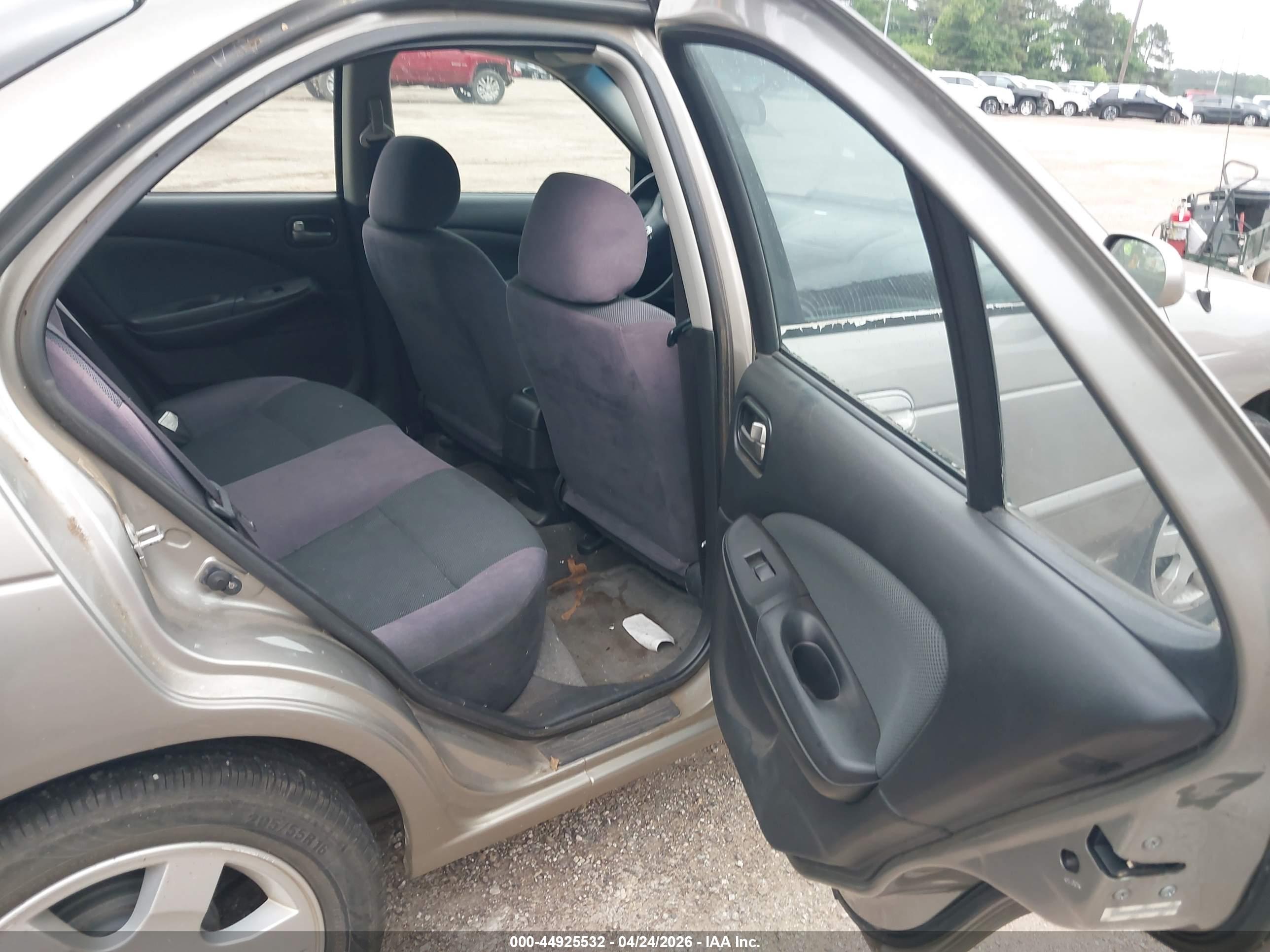 NISSAN SENTRA image 8