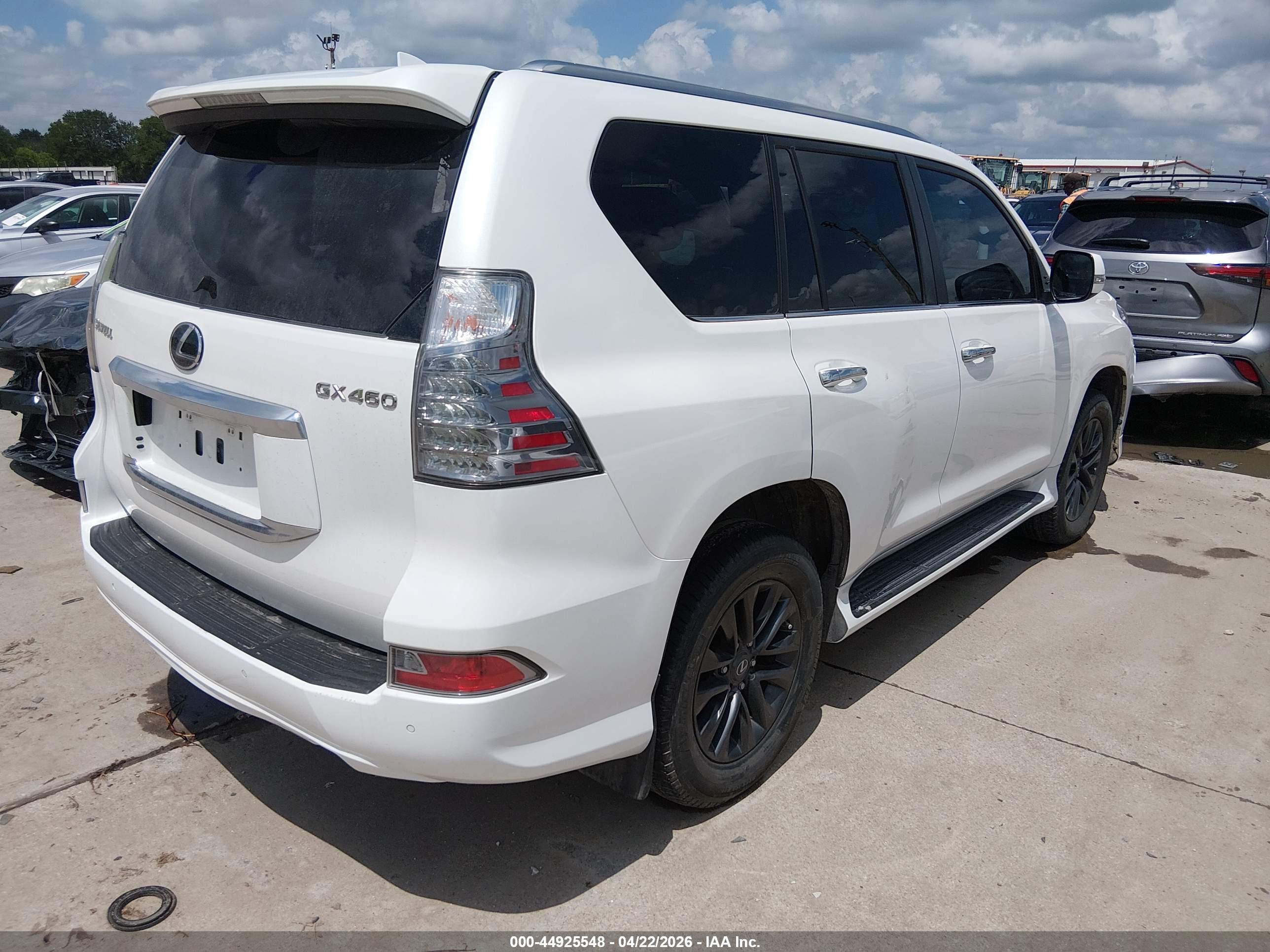 LEXUS GX image 4