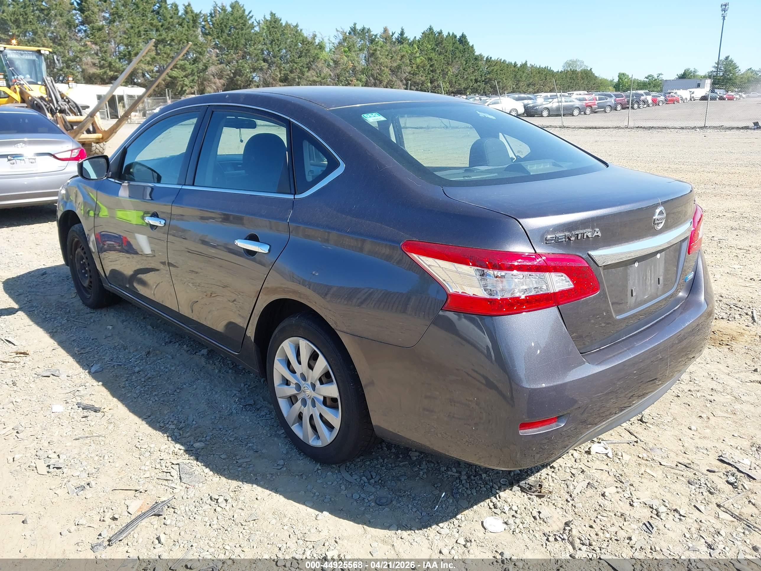 NISSAN SENTRA image 3