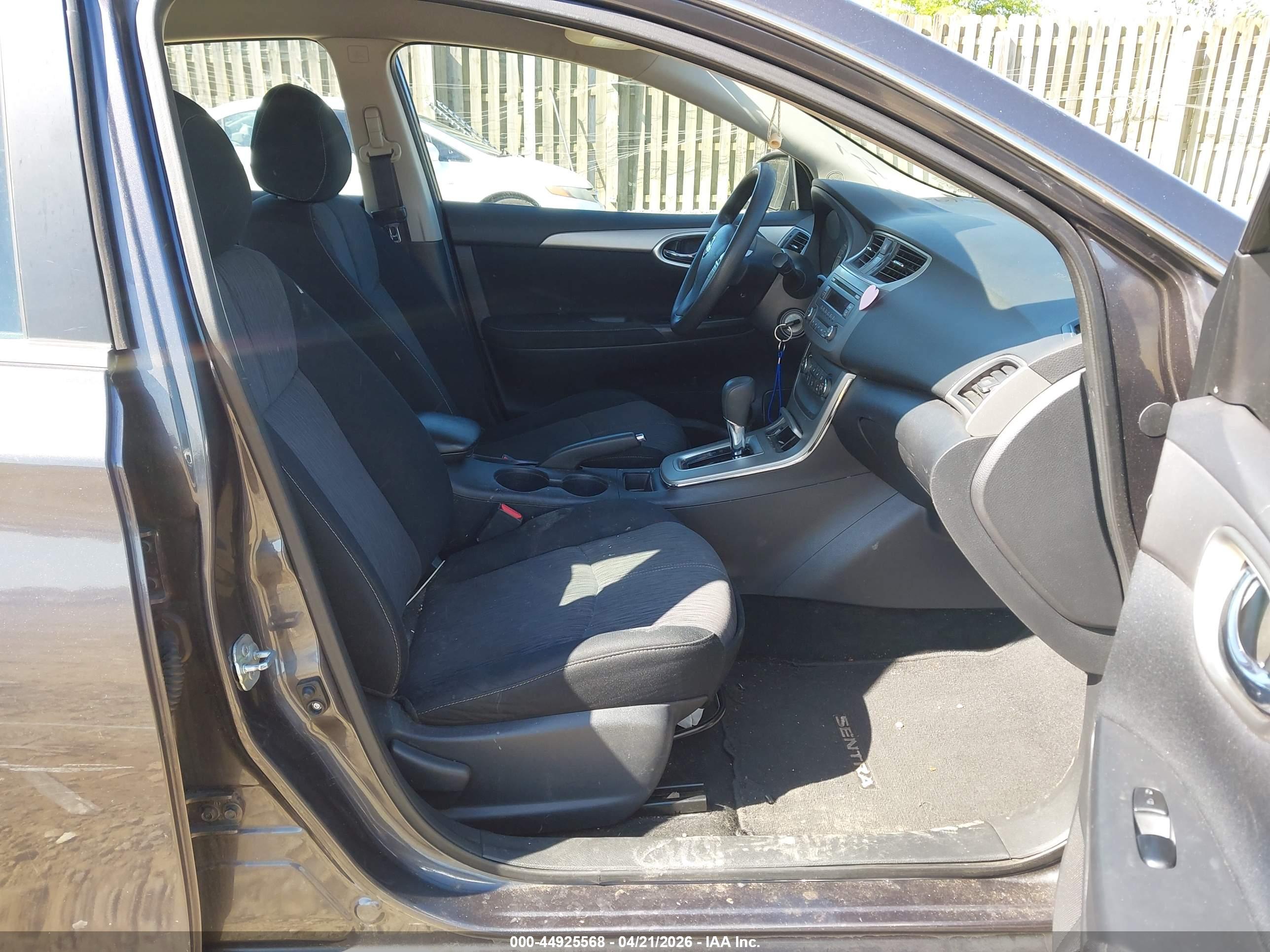 NISSAN SENTRA image 5