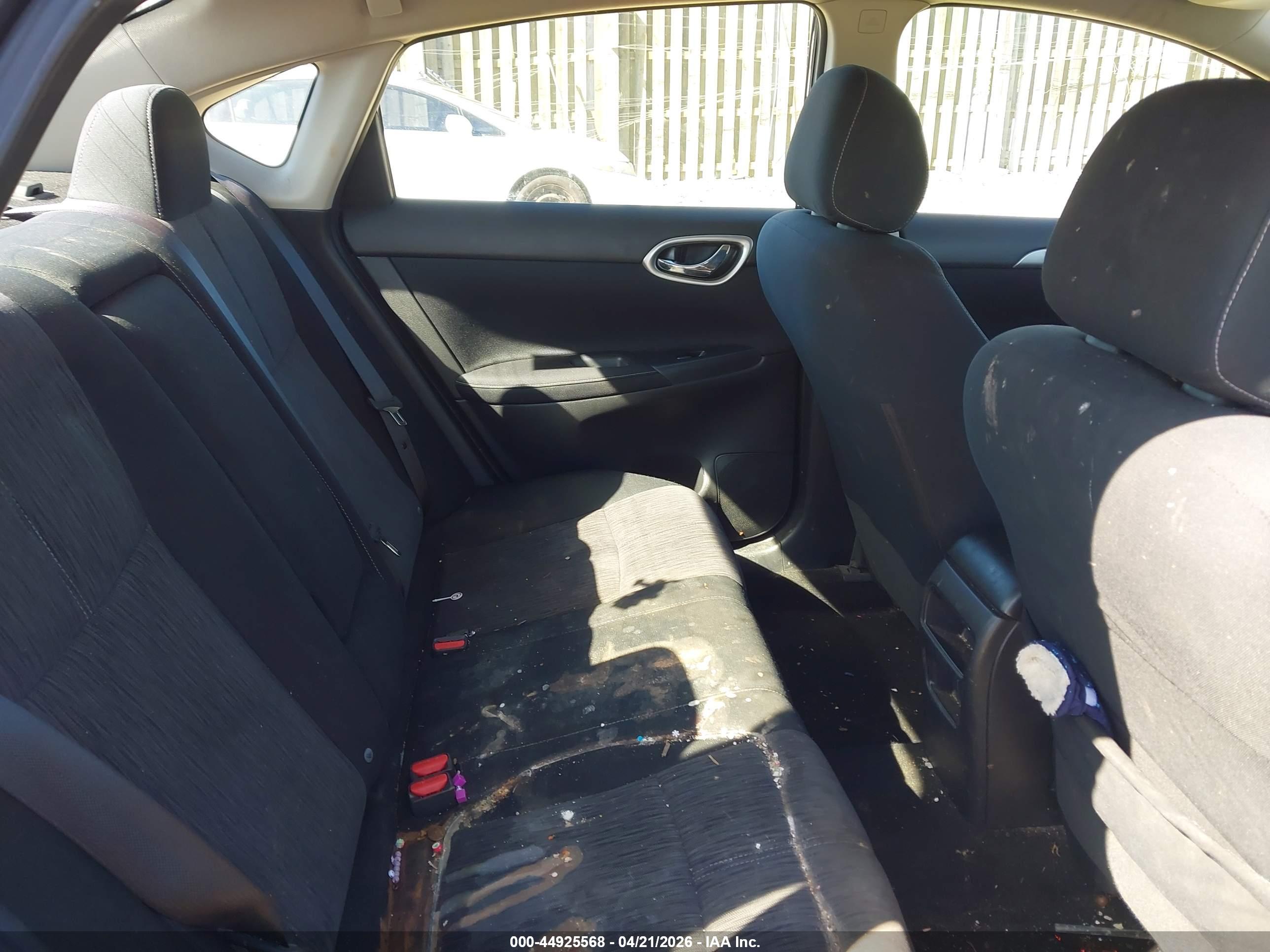 NISSAN SENTRA image 8