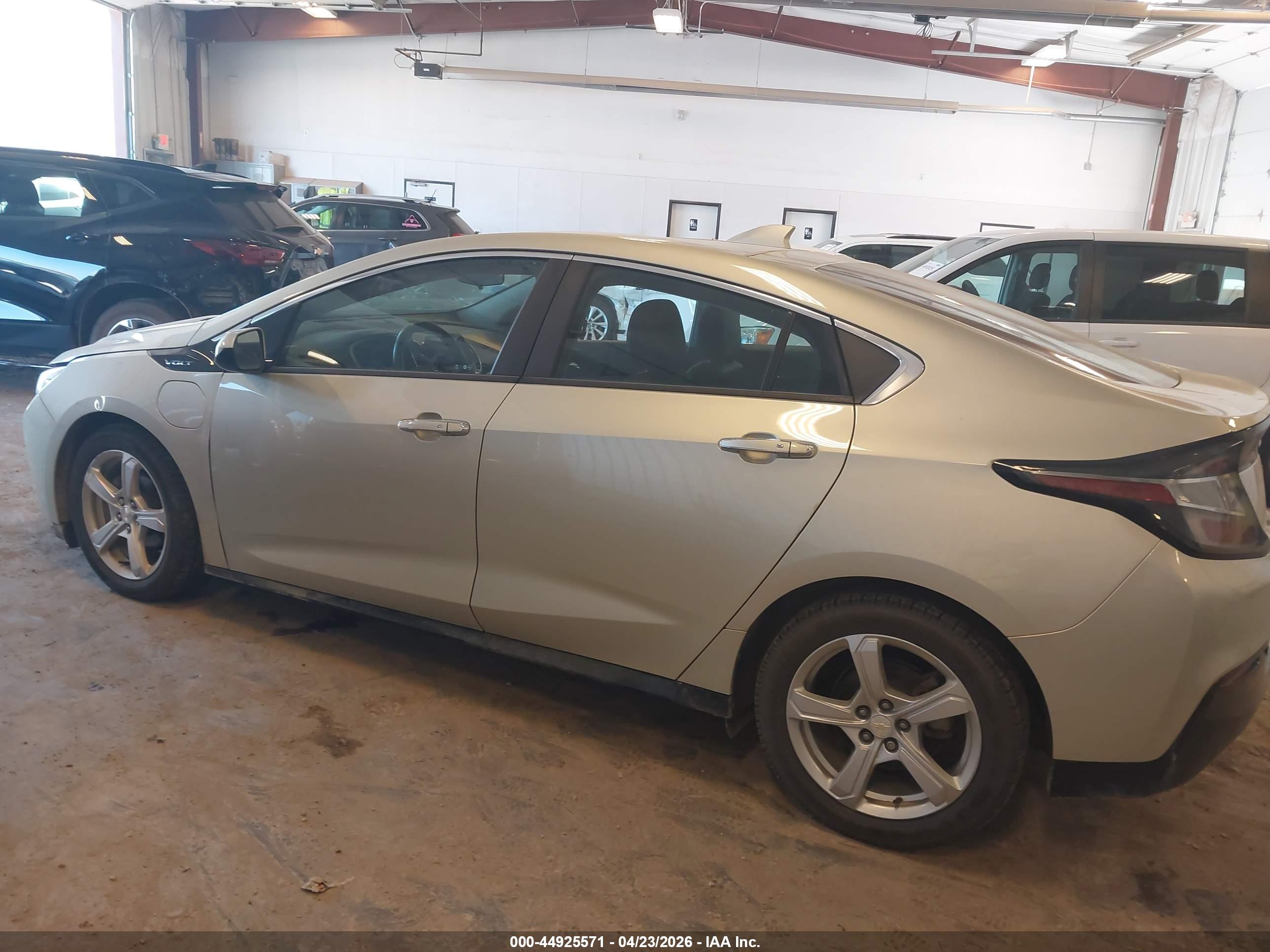CHEVROLET VOLT image 3