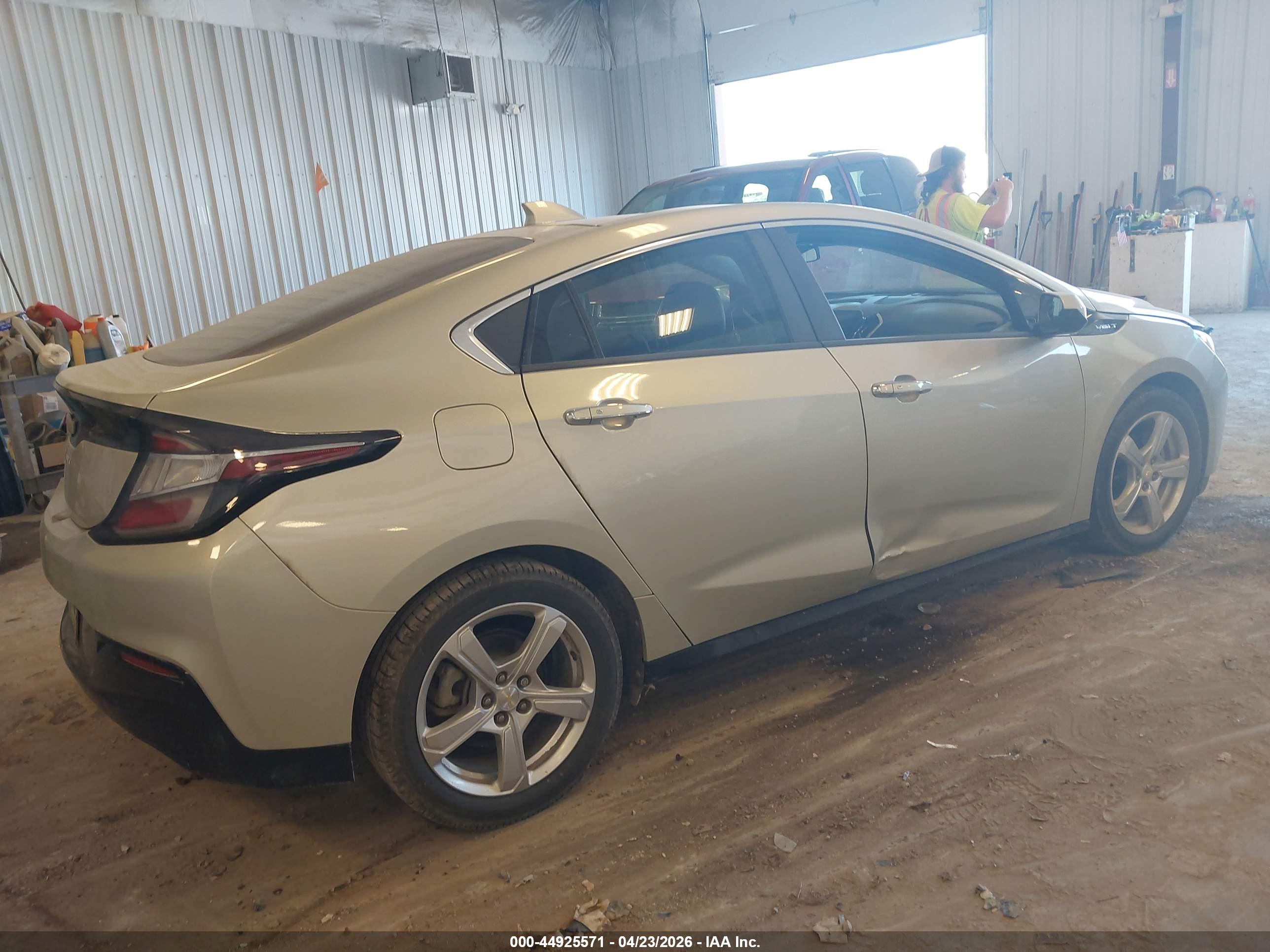 CHEVROLET VOLT image 4