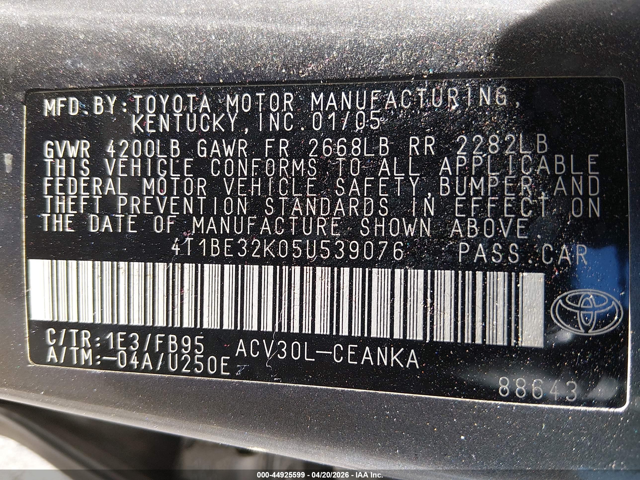 TOYOTA CAMRY image 9