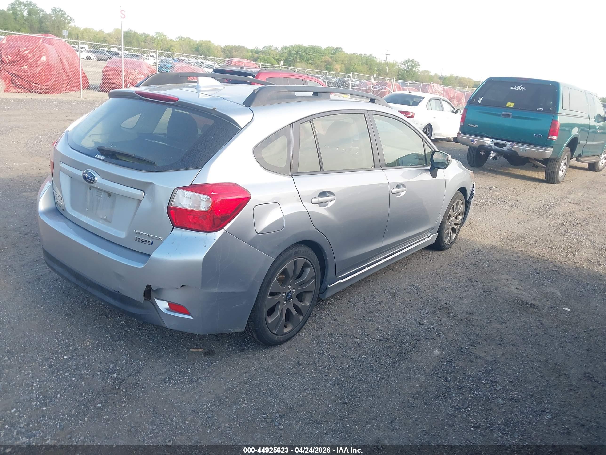 SUBARU IMPREZA image 4