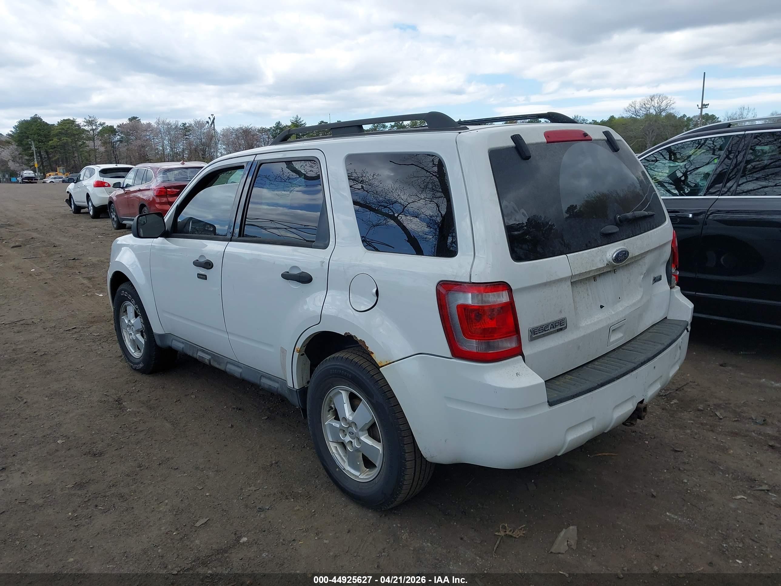 FORD ESCAPE image 3