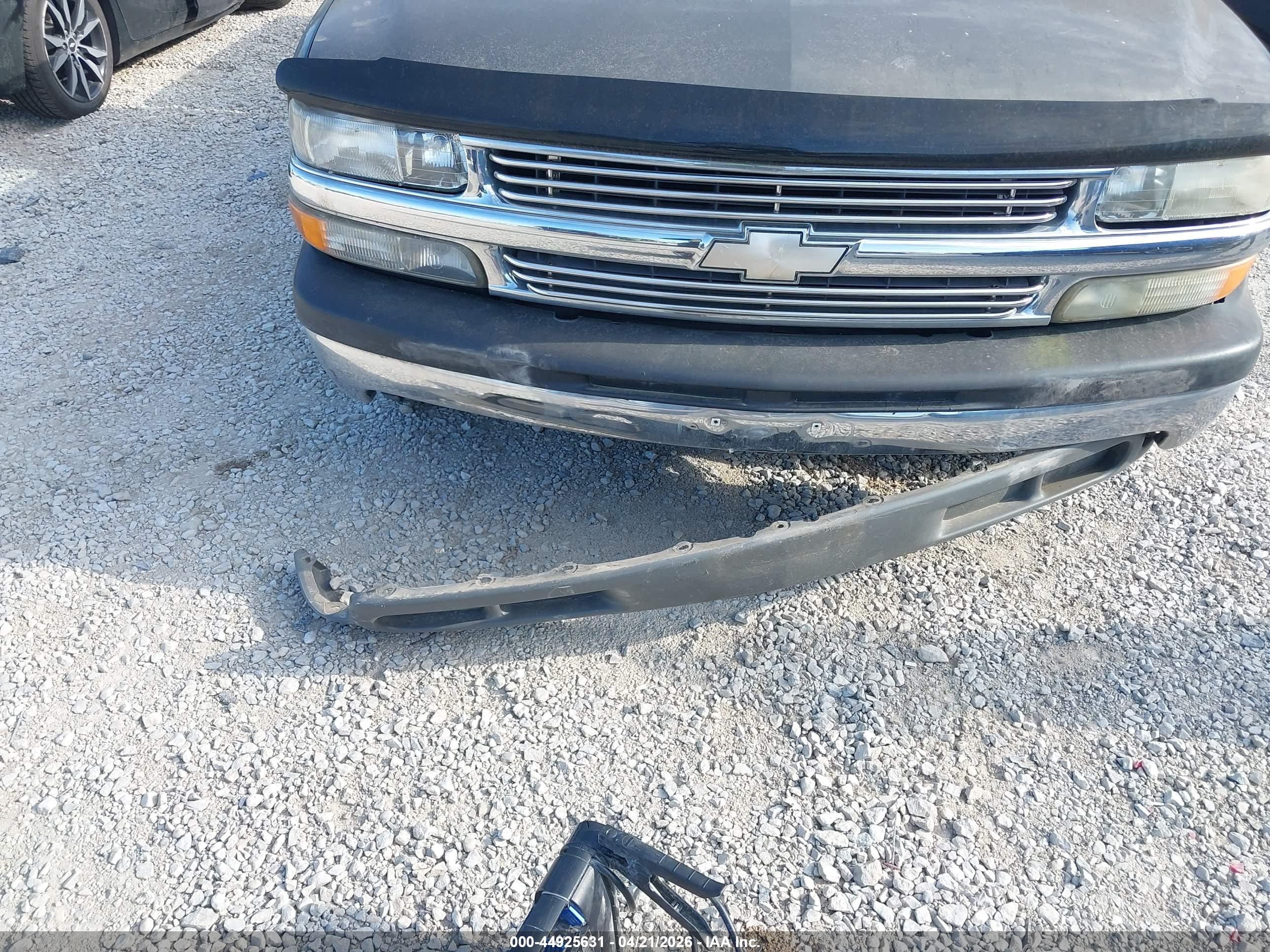 CHEVROLET SILVERADO image 6