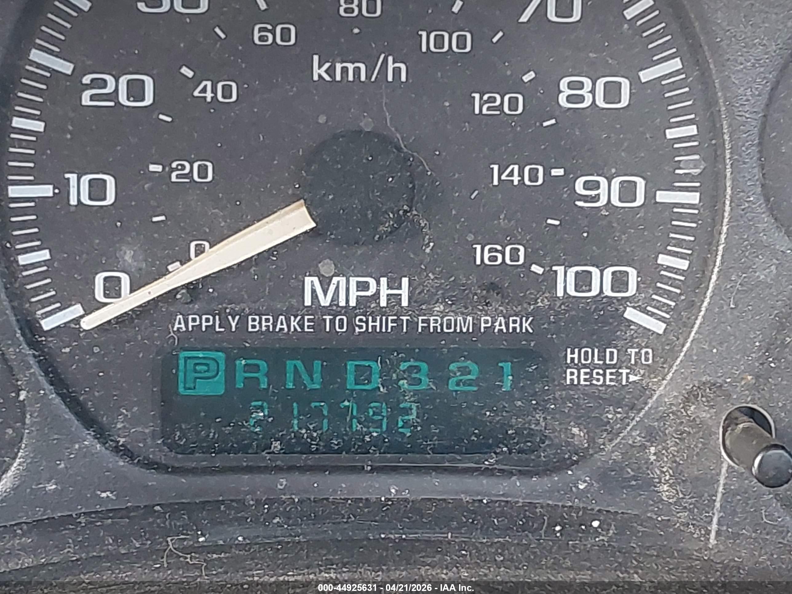 CHEVROLET SILVERADO image 7