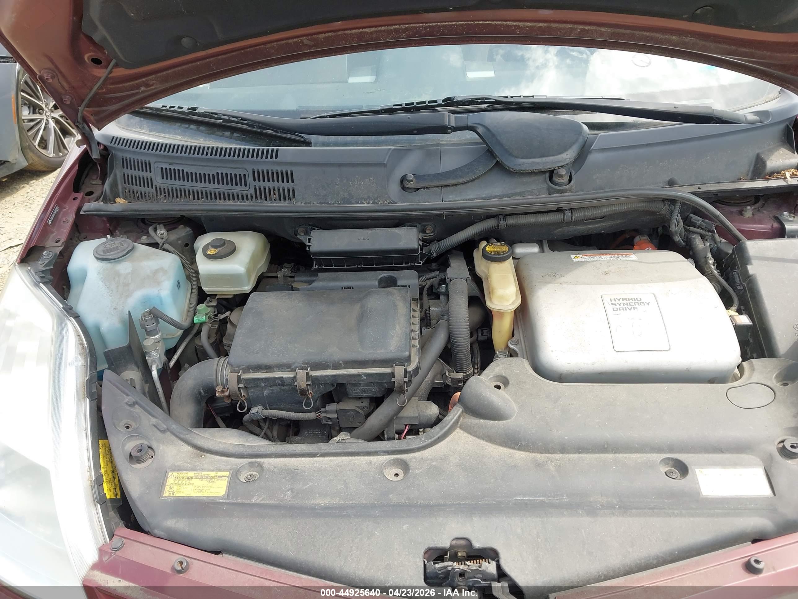 TOYOTA PRIUS image 10