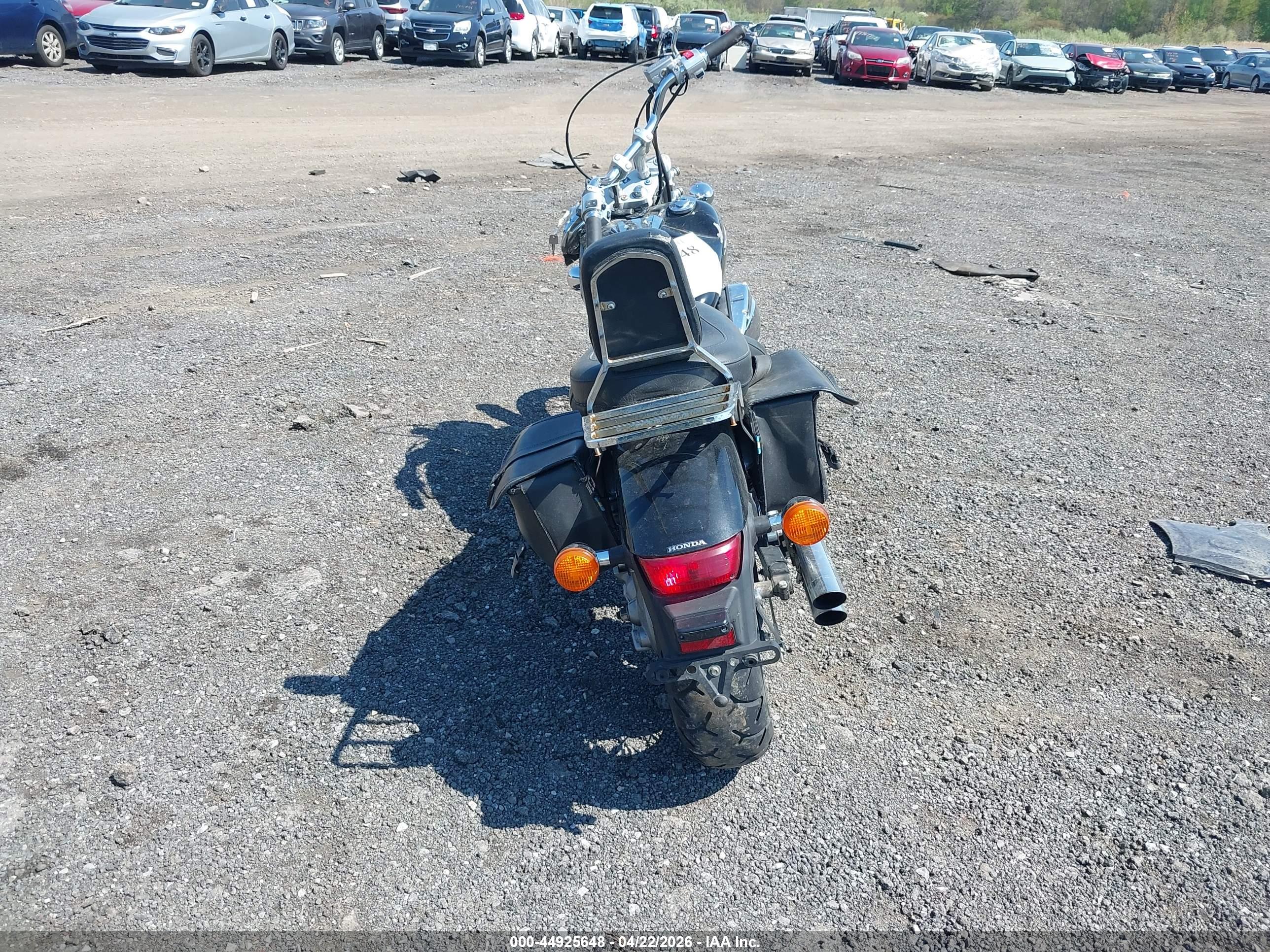 HONDA VT750 image 6