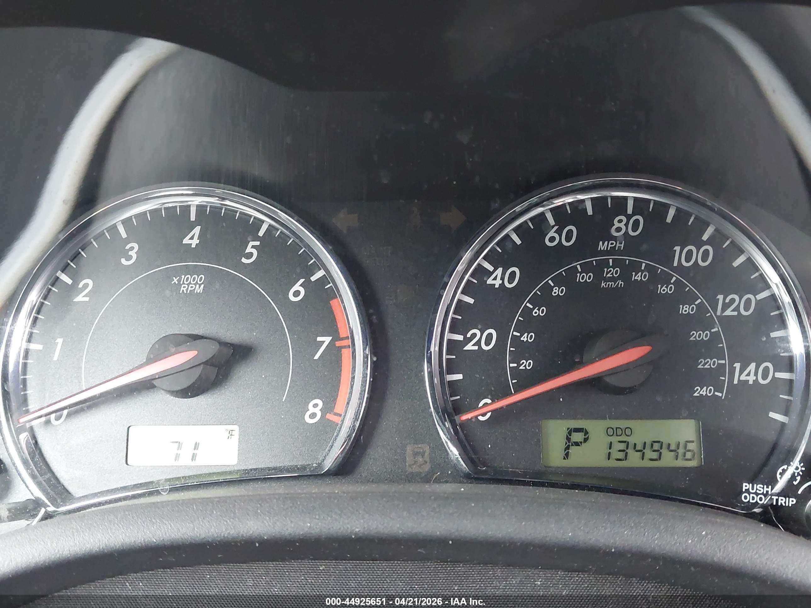 TOYOTA COROLLA image 7