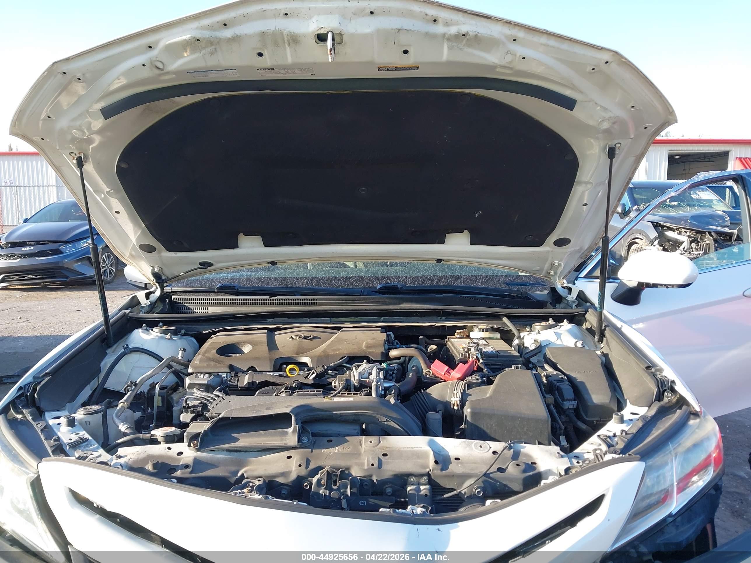 TOYOTA CAMRY image 10