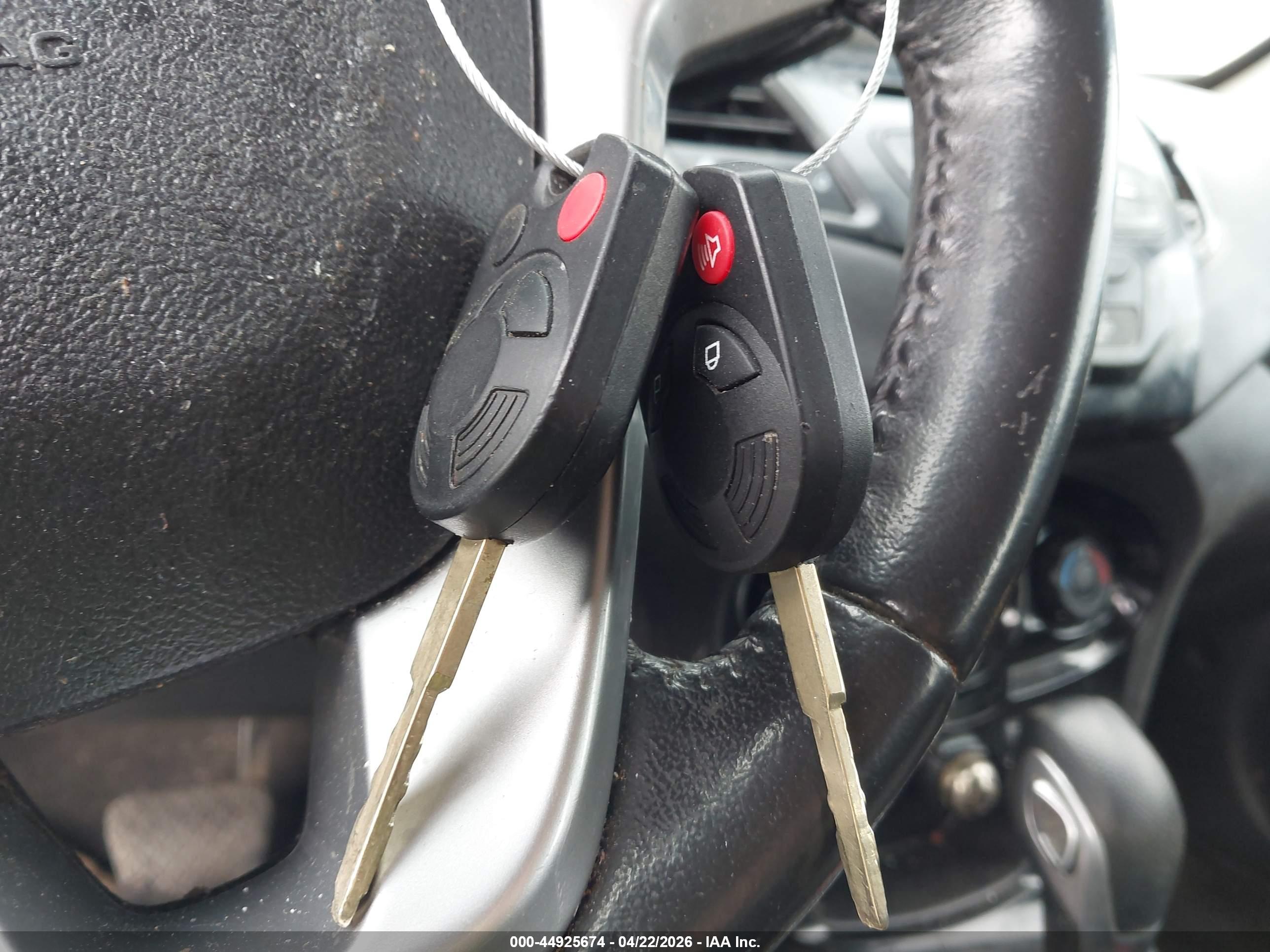 FORD FIESTA image 11