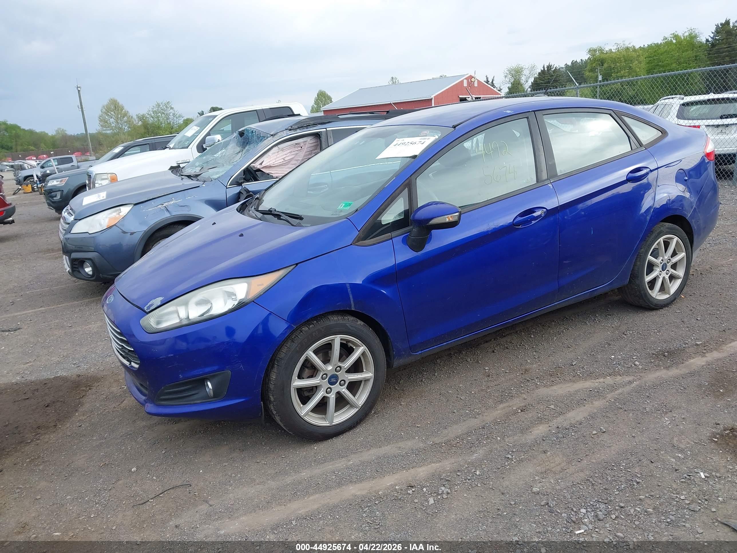 FORD FIESTA image 2