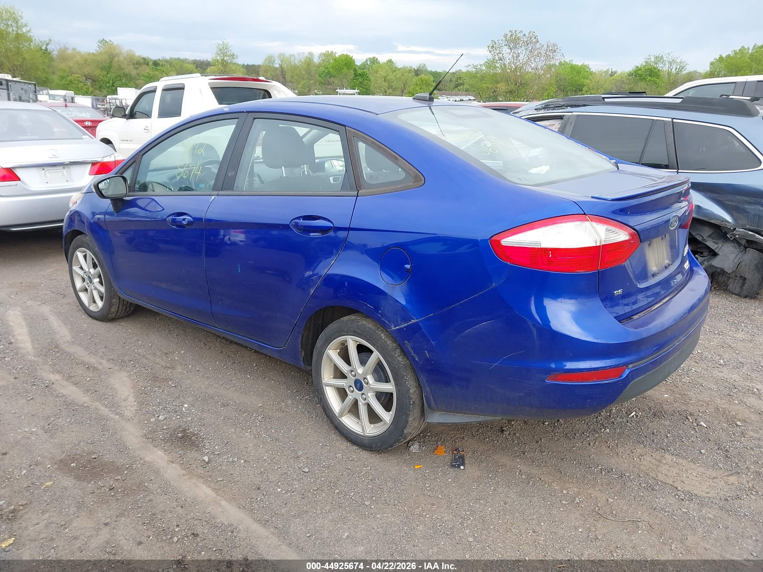 FORD FIESTA image 3