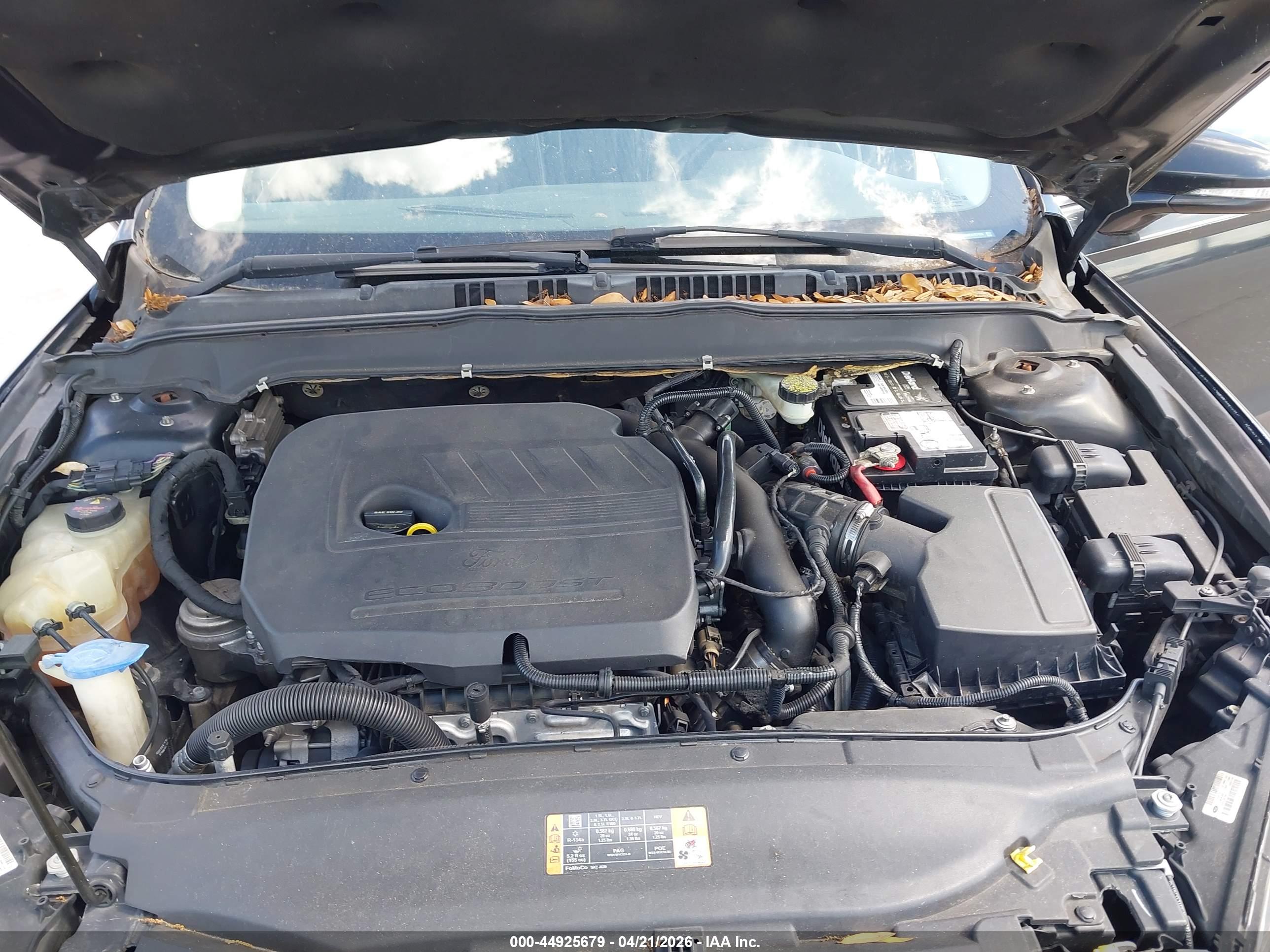 FORD FUSION image 10