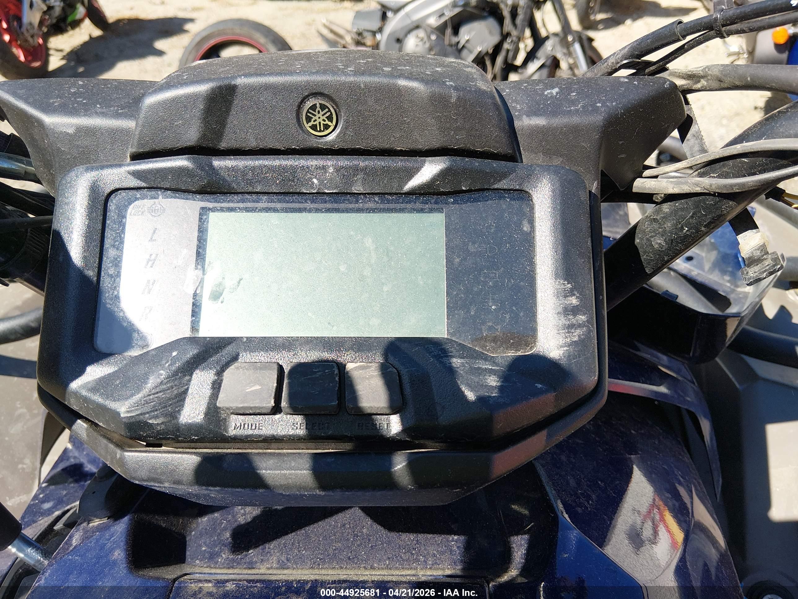 YAMAHA YFM700 image 7
