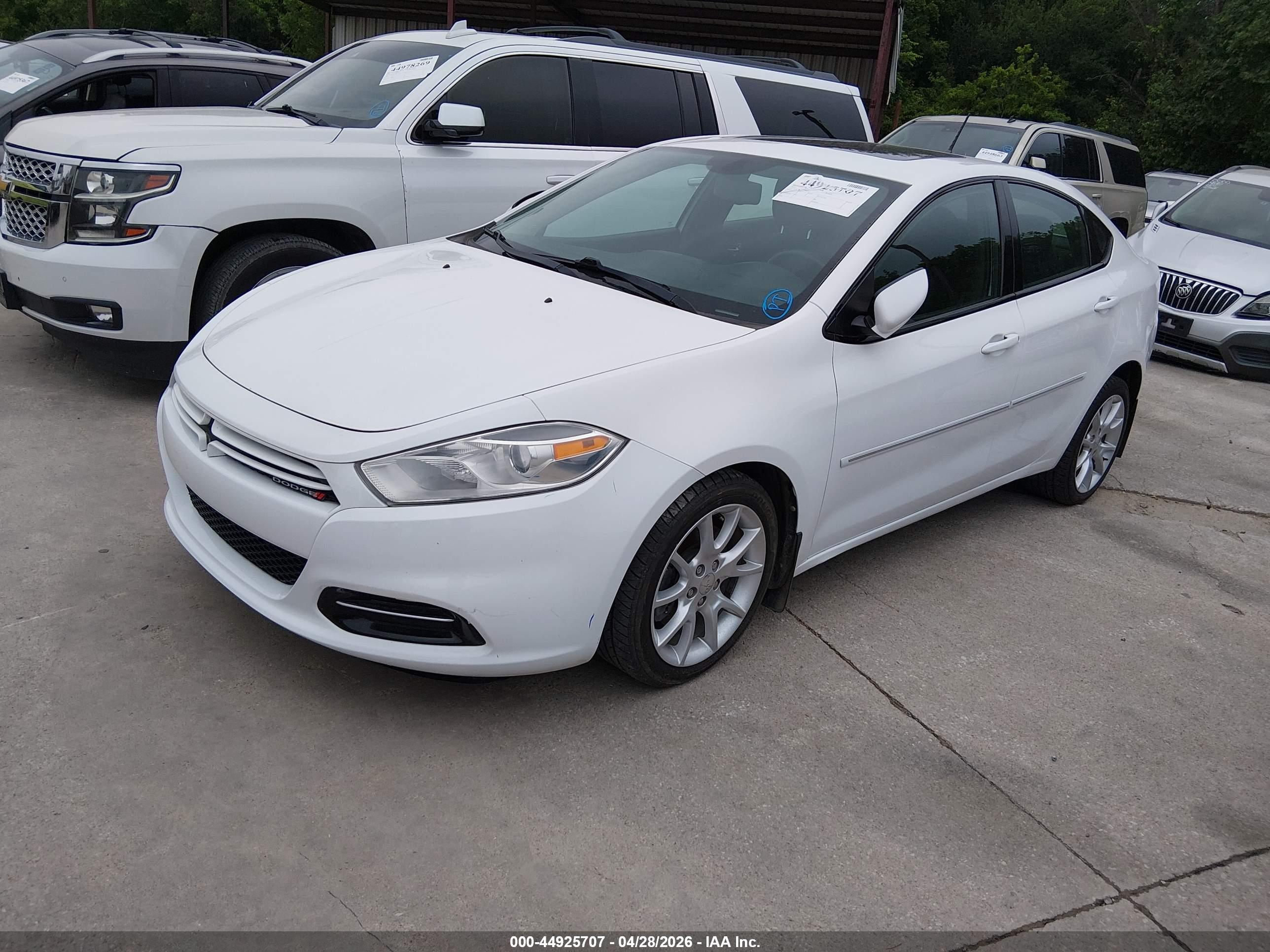 DODGE DART image 2