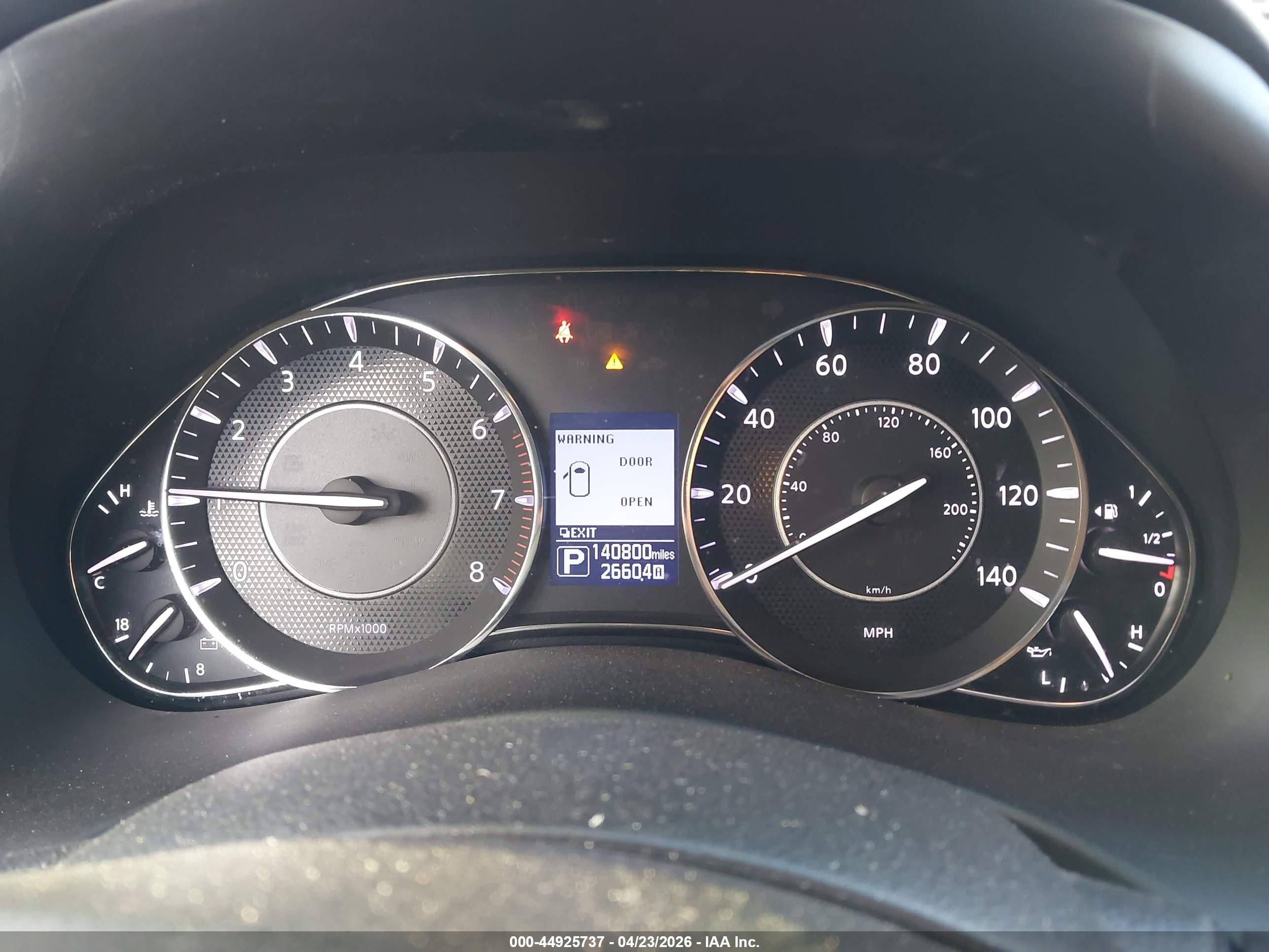 NISSAN ARMADA image 7