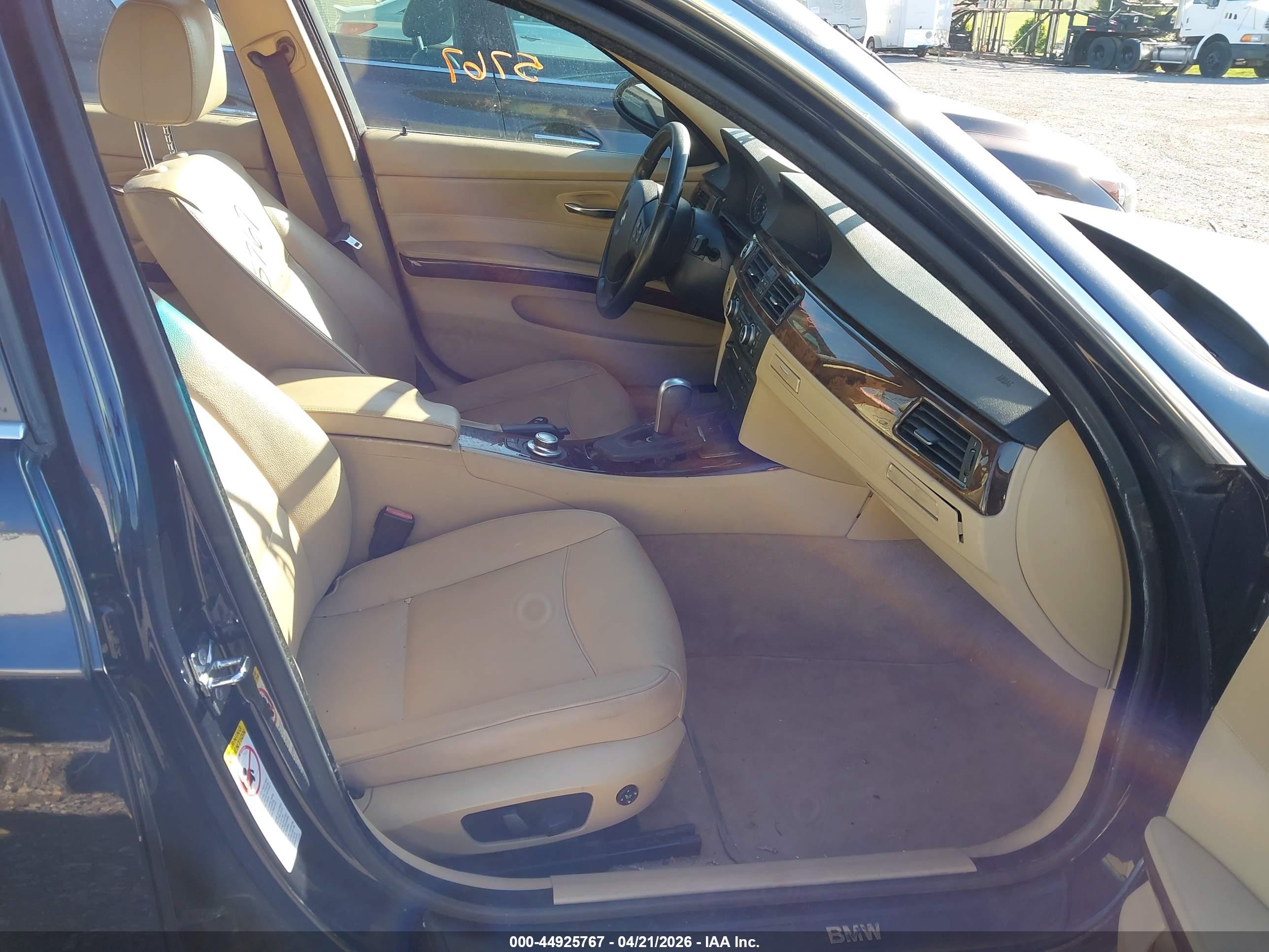 BMW 335I image 5