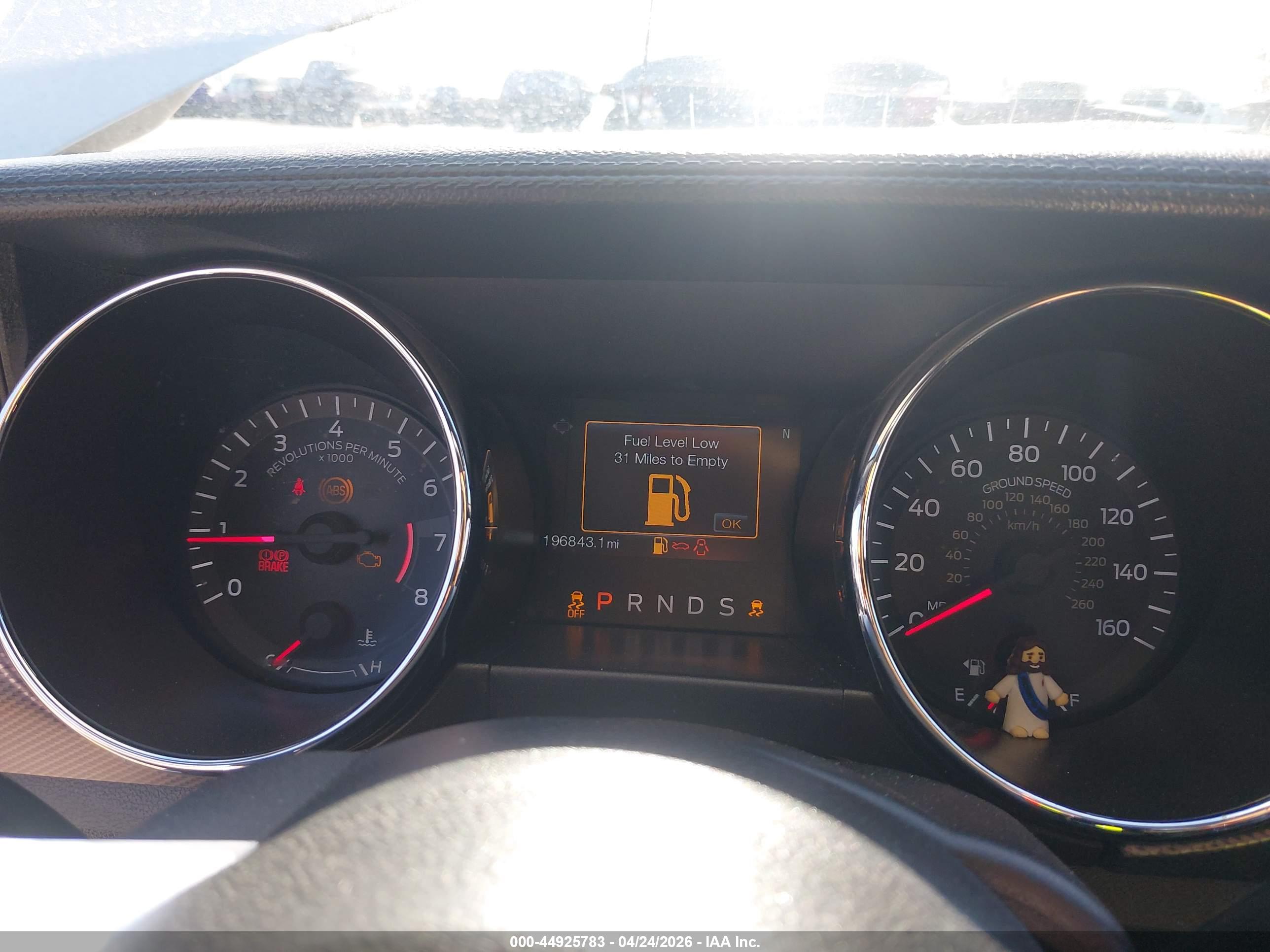 FORD MUSTANG image 7