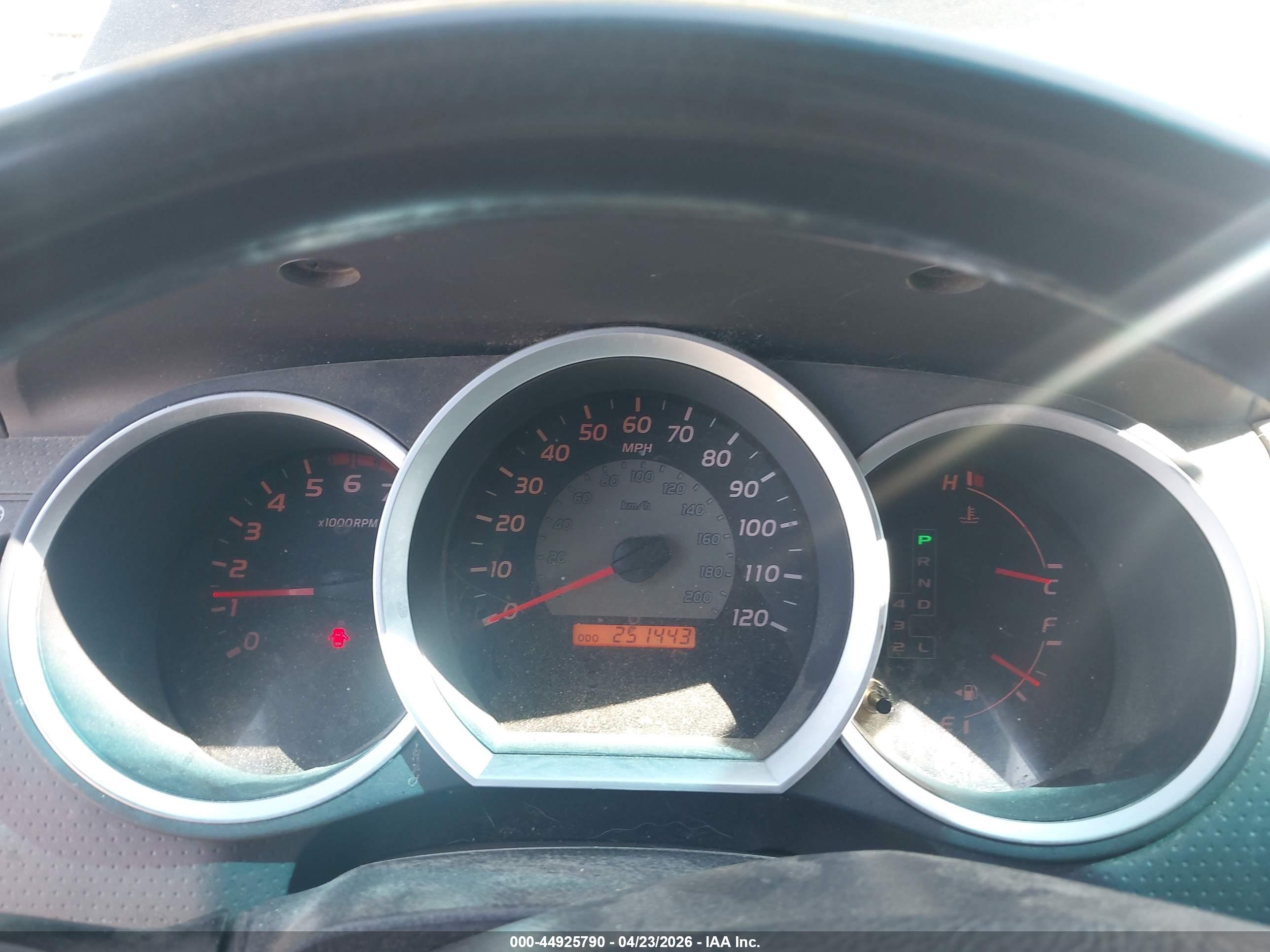 TOYOTA TACOMA image 7