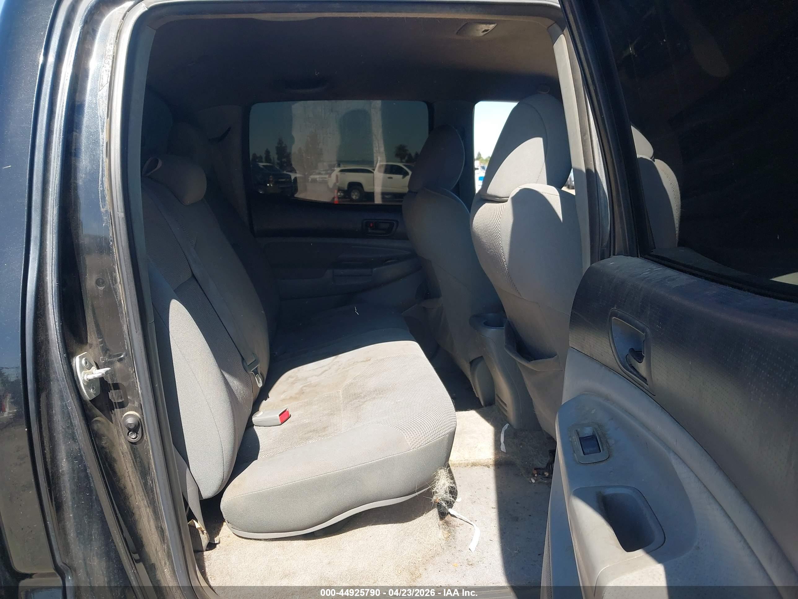 TOYOTA TACOMA image 8