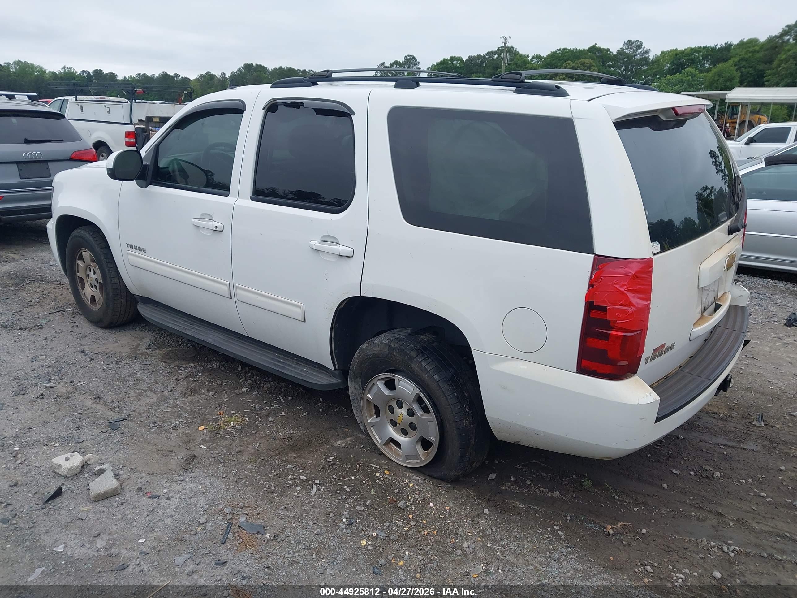 CHEVROLET TAHOE image 3