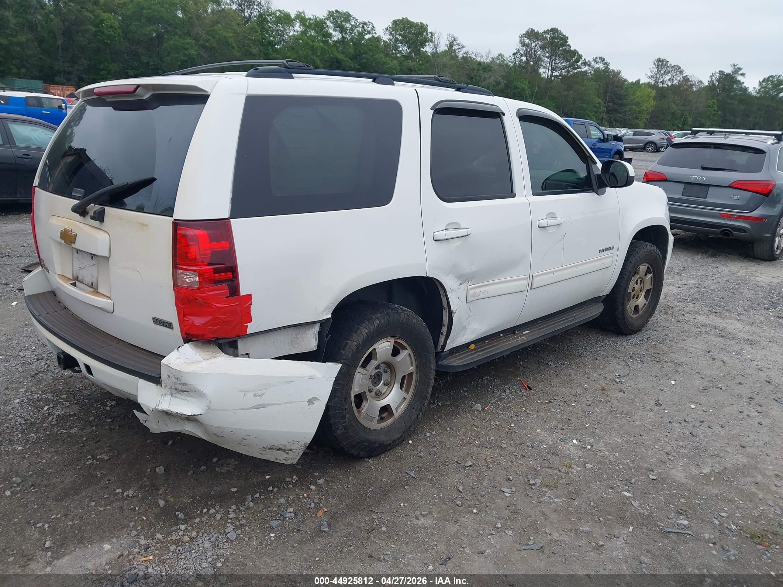CHEVROLET TAHOE image 4
