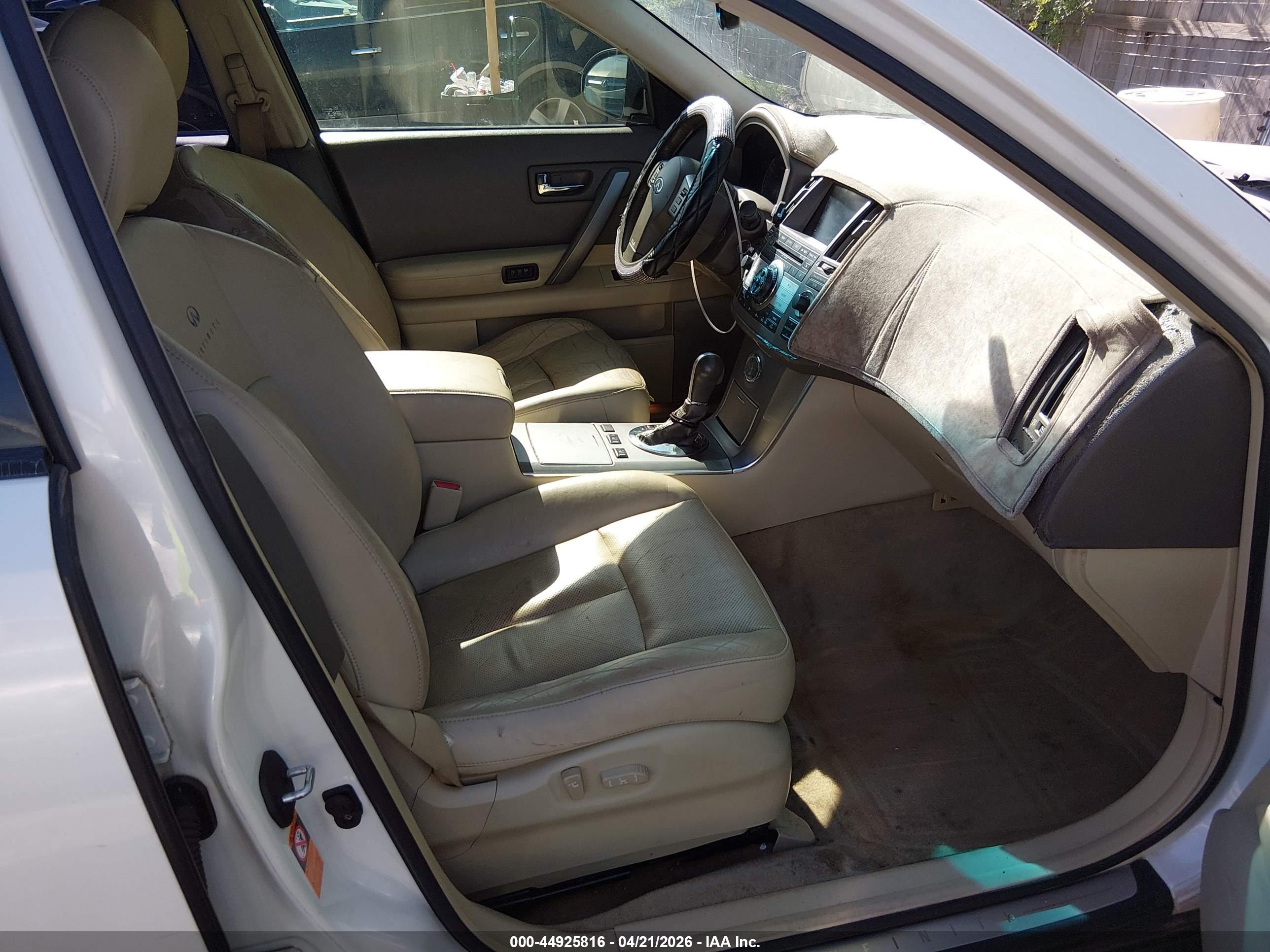 INFINITI FX35 image 5