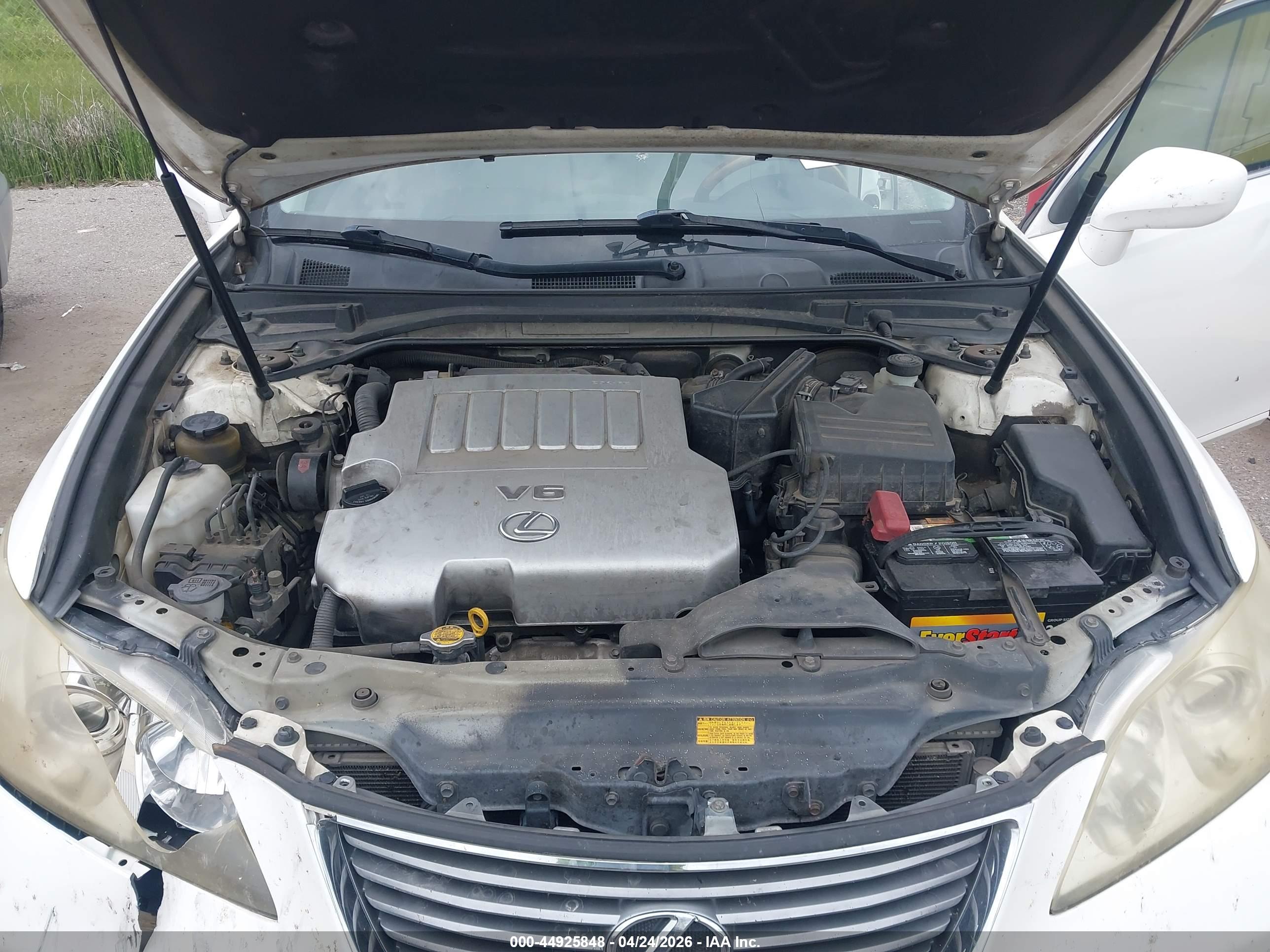 LEXUS ES image 10