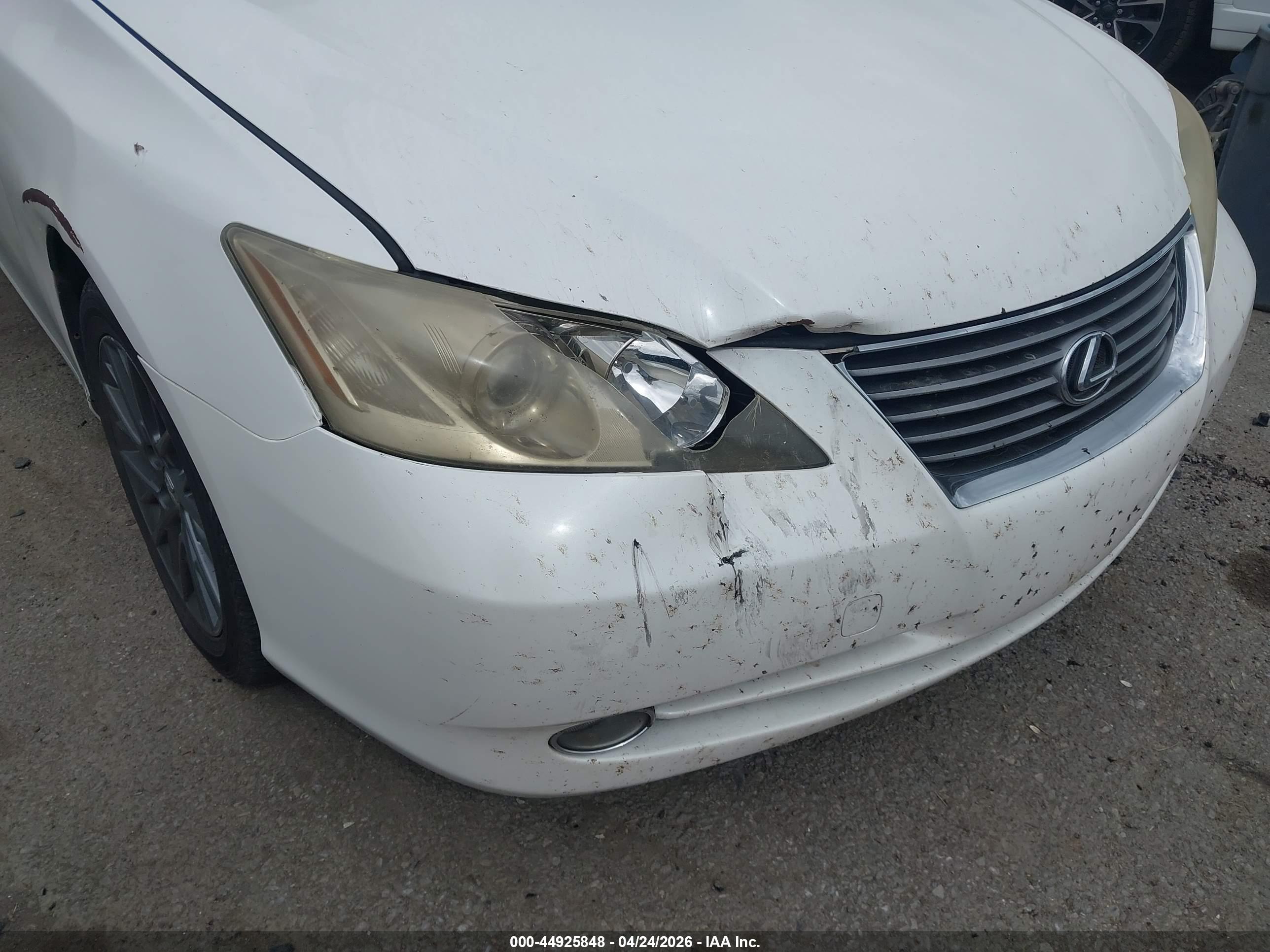 LEXUS ES image 6