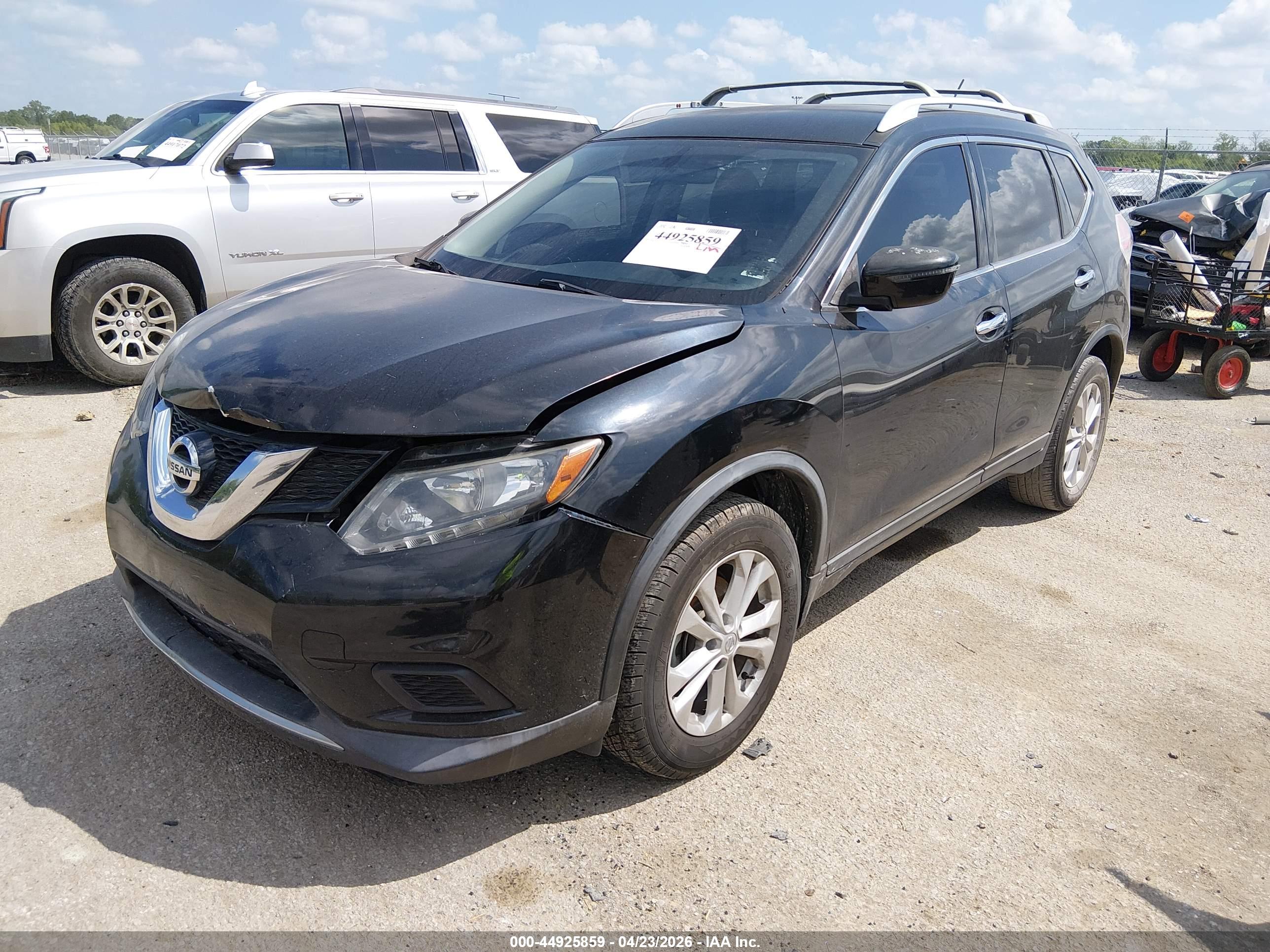 NISSAN ROGUE image 2