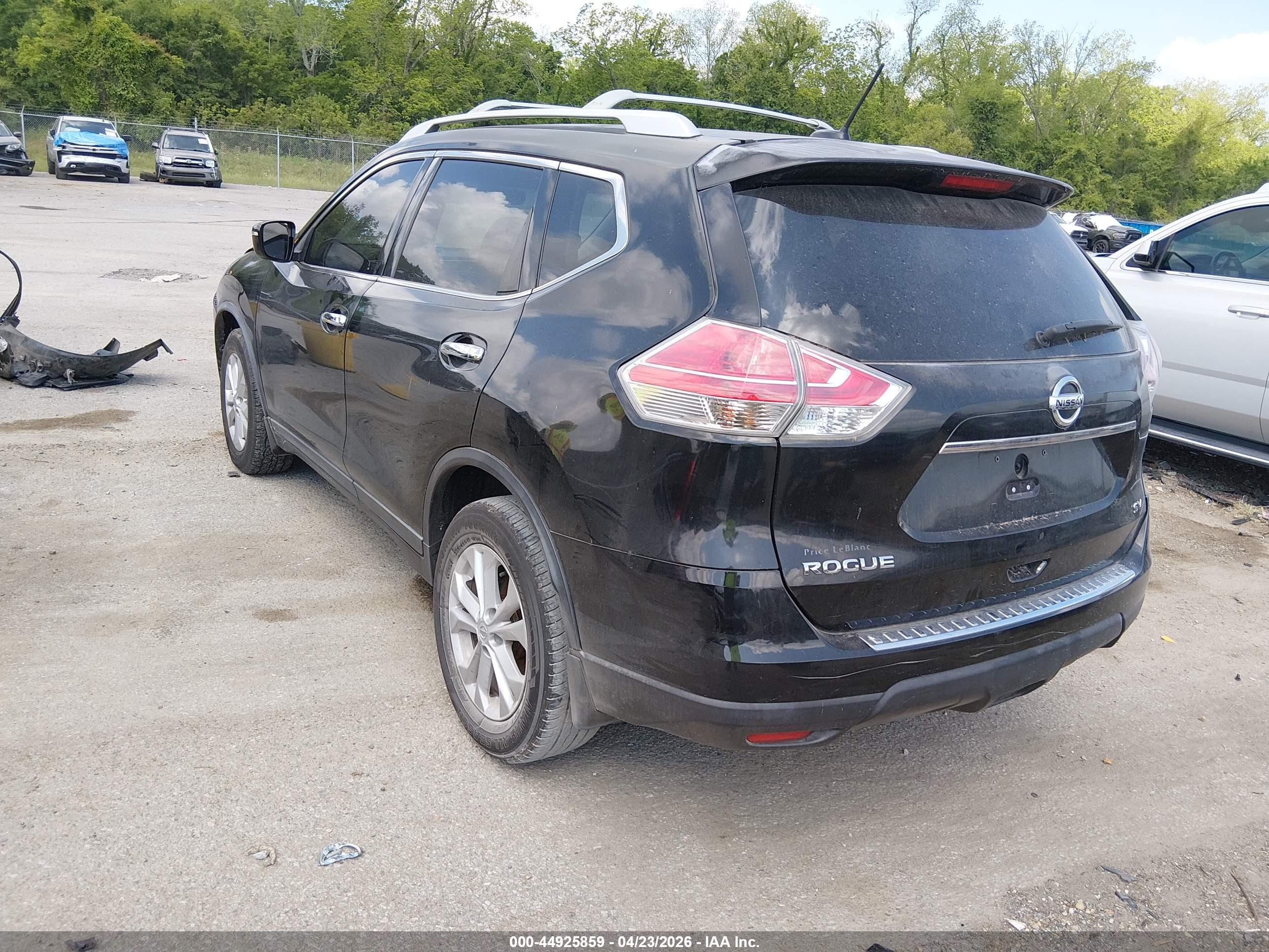 NISSAN ROGUE image 3