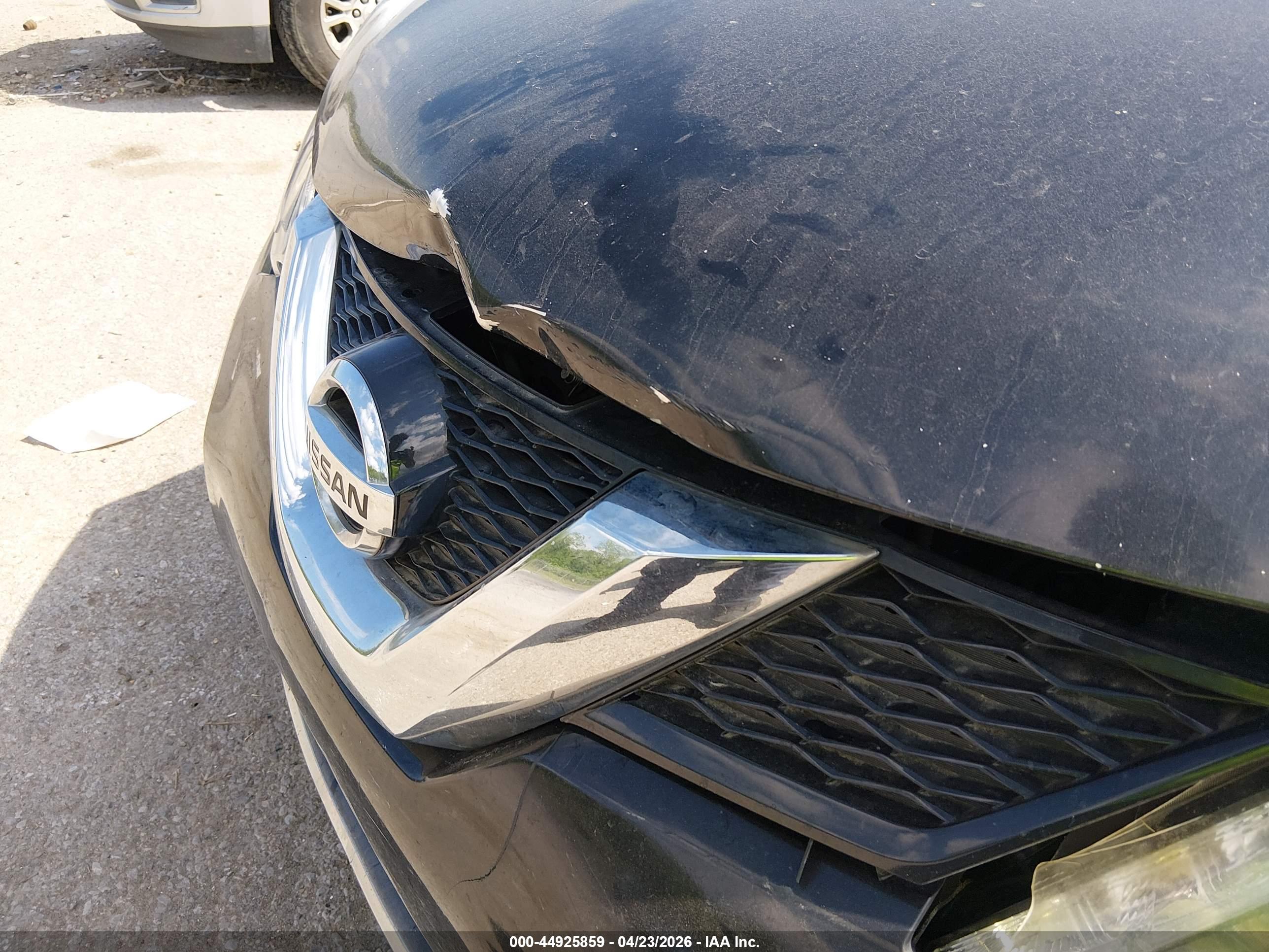 NISSAN ROGUE image 6