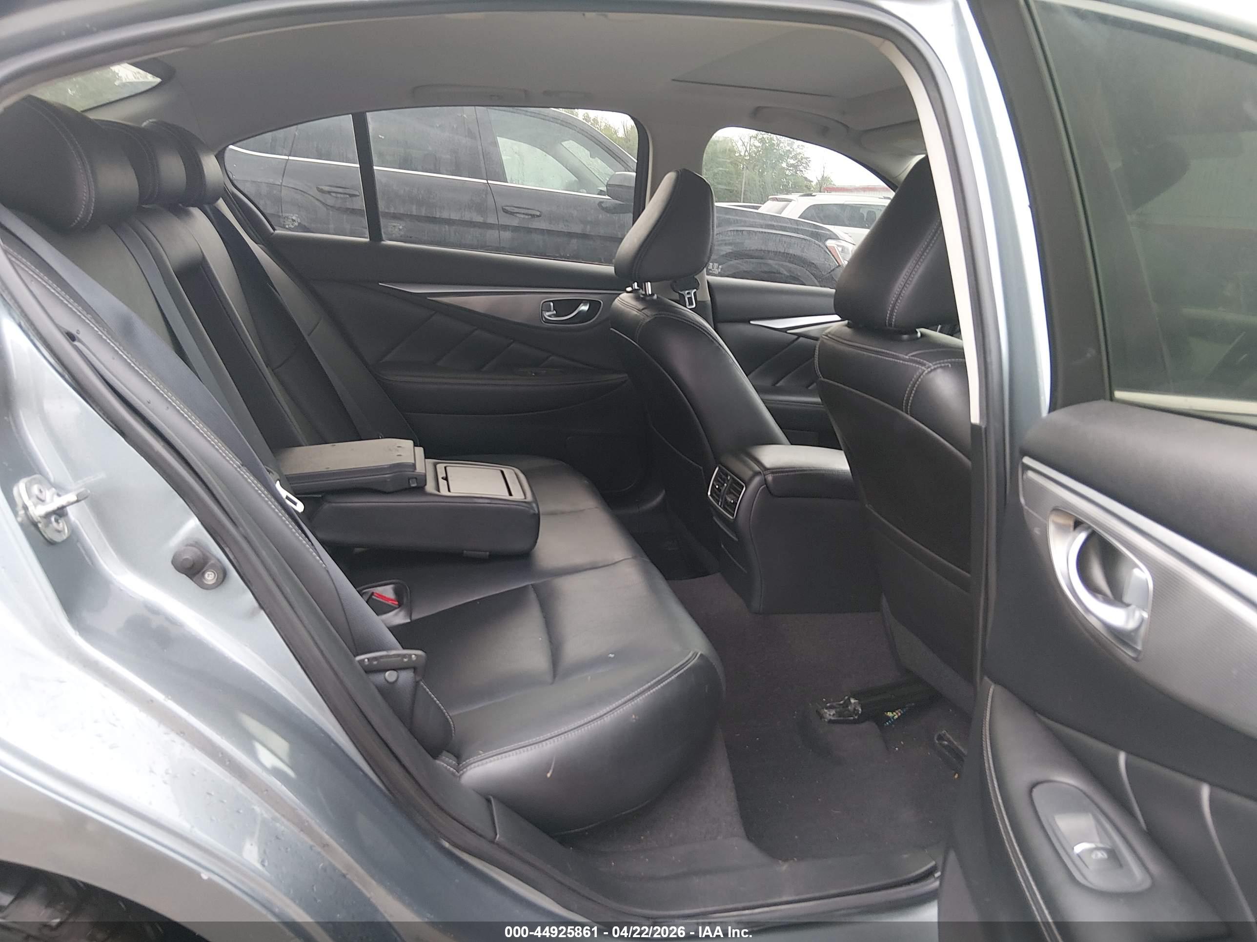 INFINITI Q50 image 8