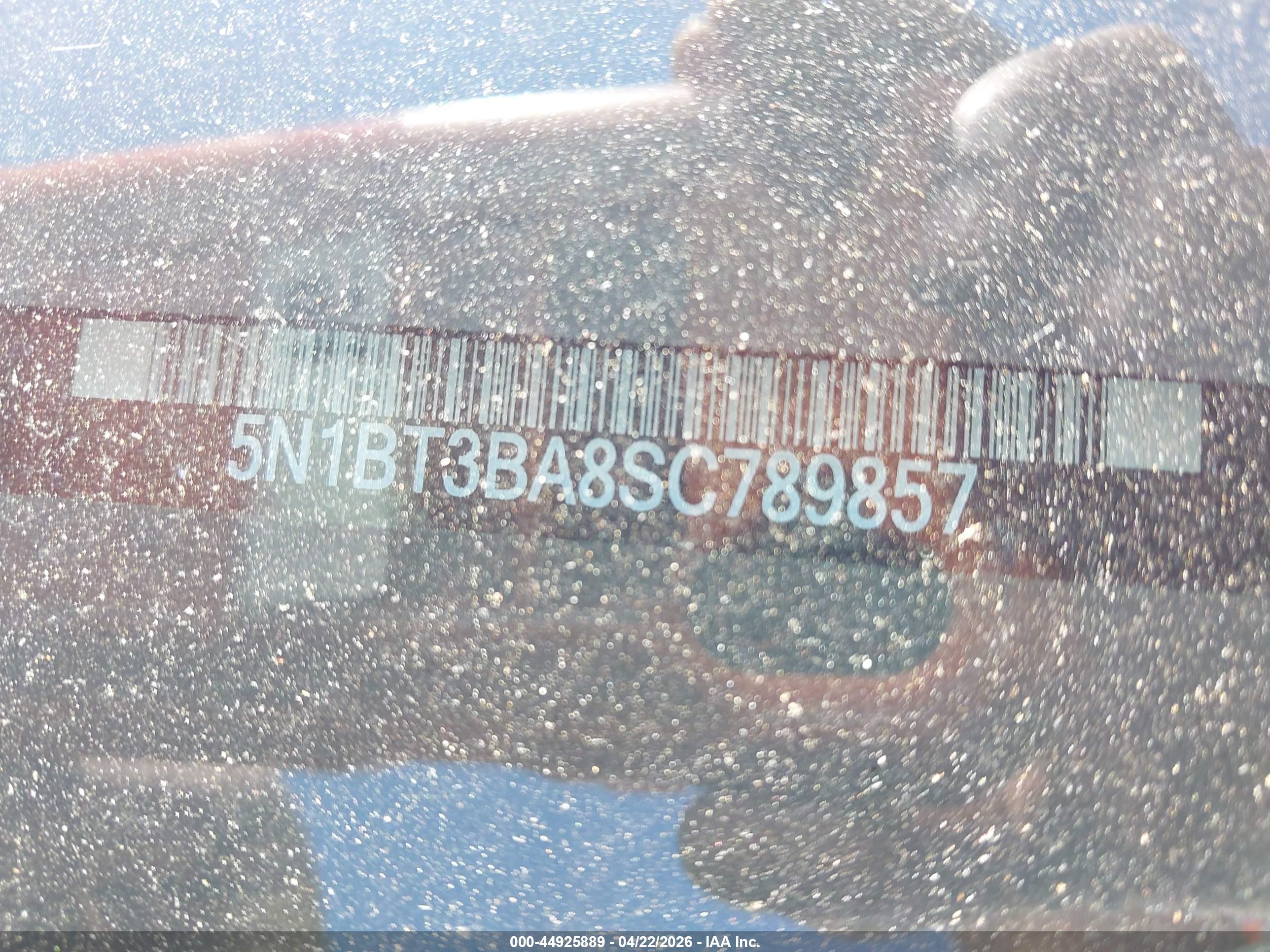 NISSAN ROGUE image 9