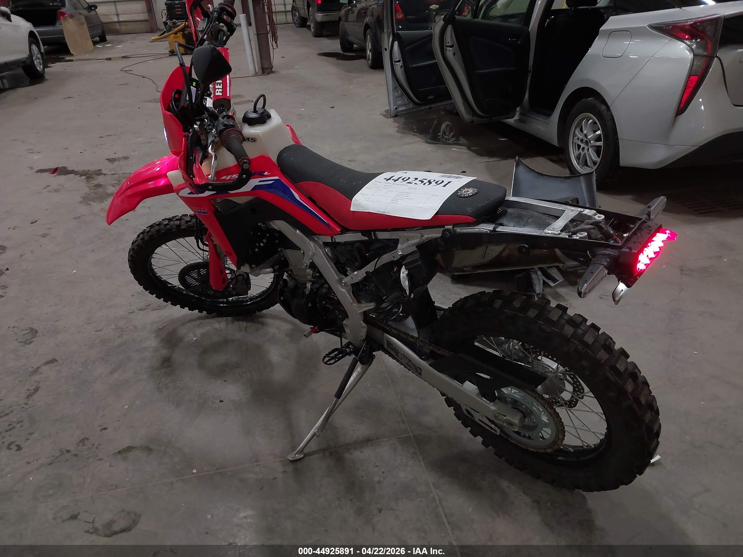 HONDA CRF450 image 3