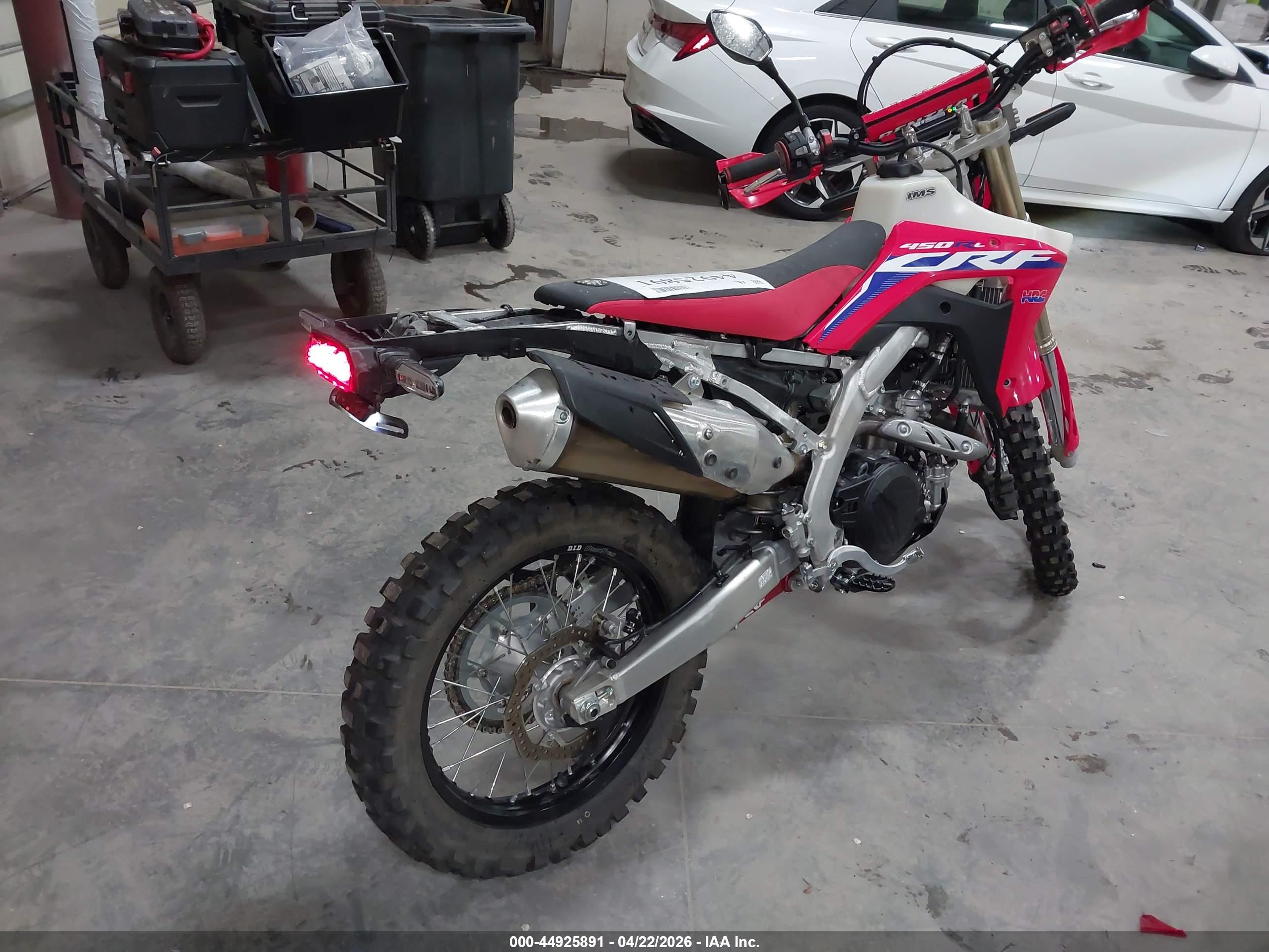 HONDA CRF450 image 4