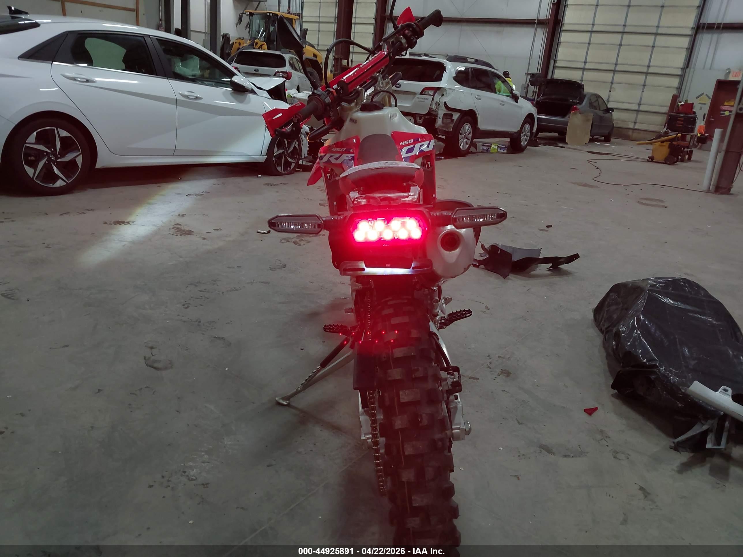 HONDA CRF450 image 6