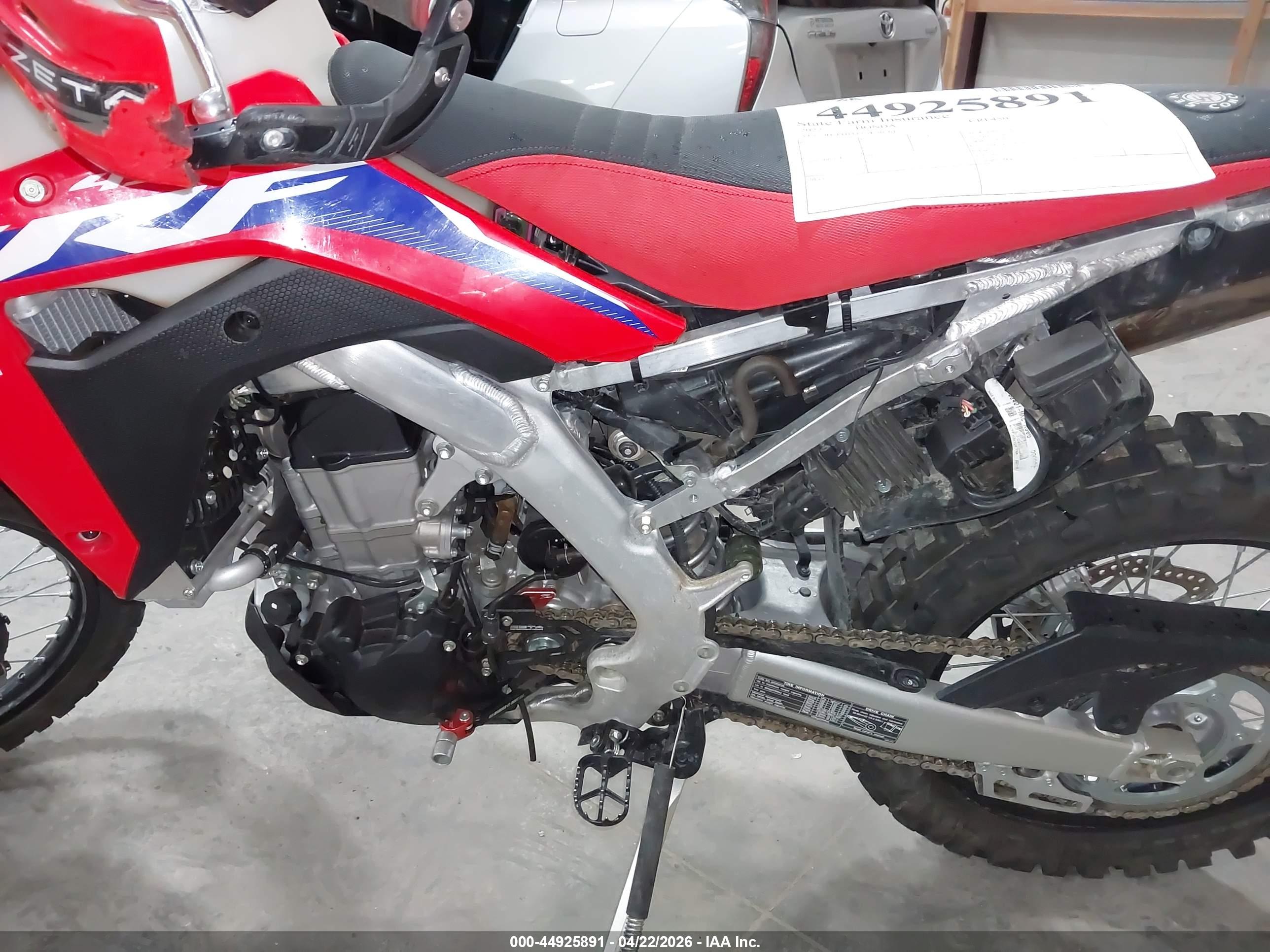 HONDA CRF450 image 9