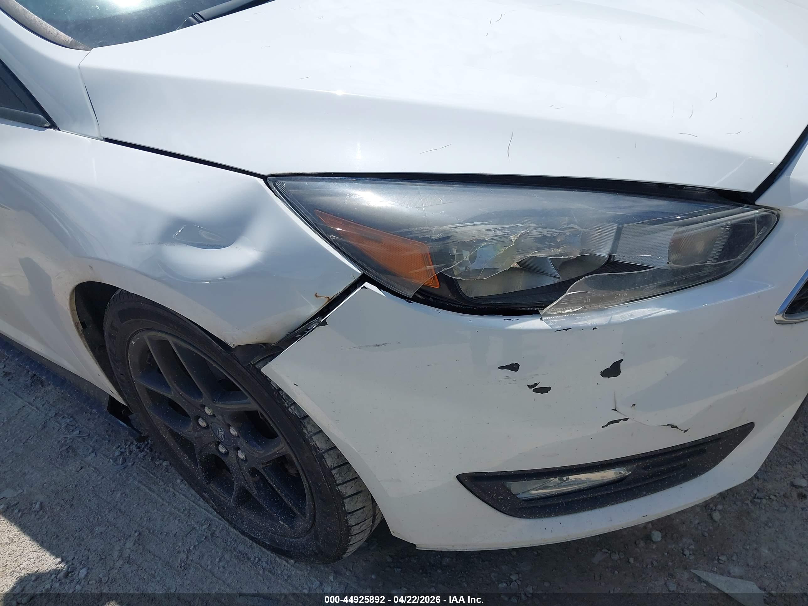 FORD FOCUS image 6