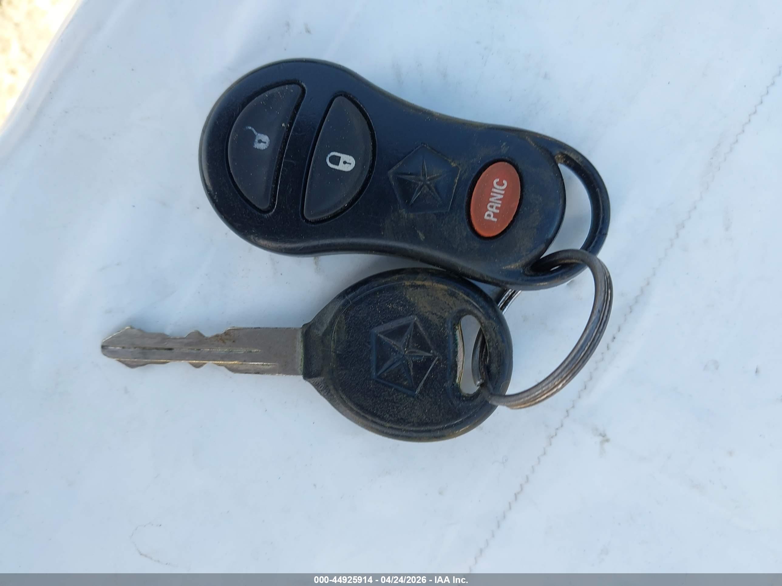 CHRYSLER TOWN image 11