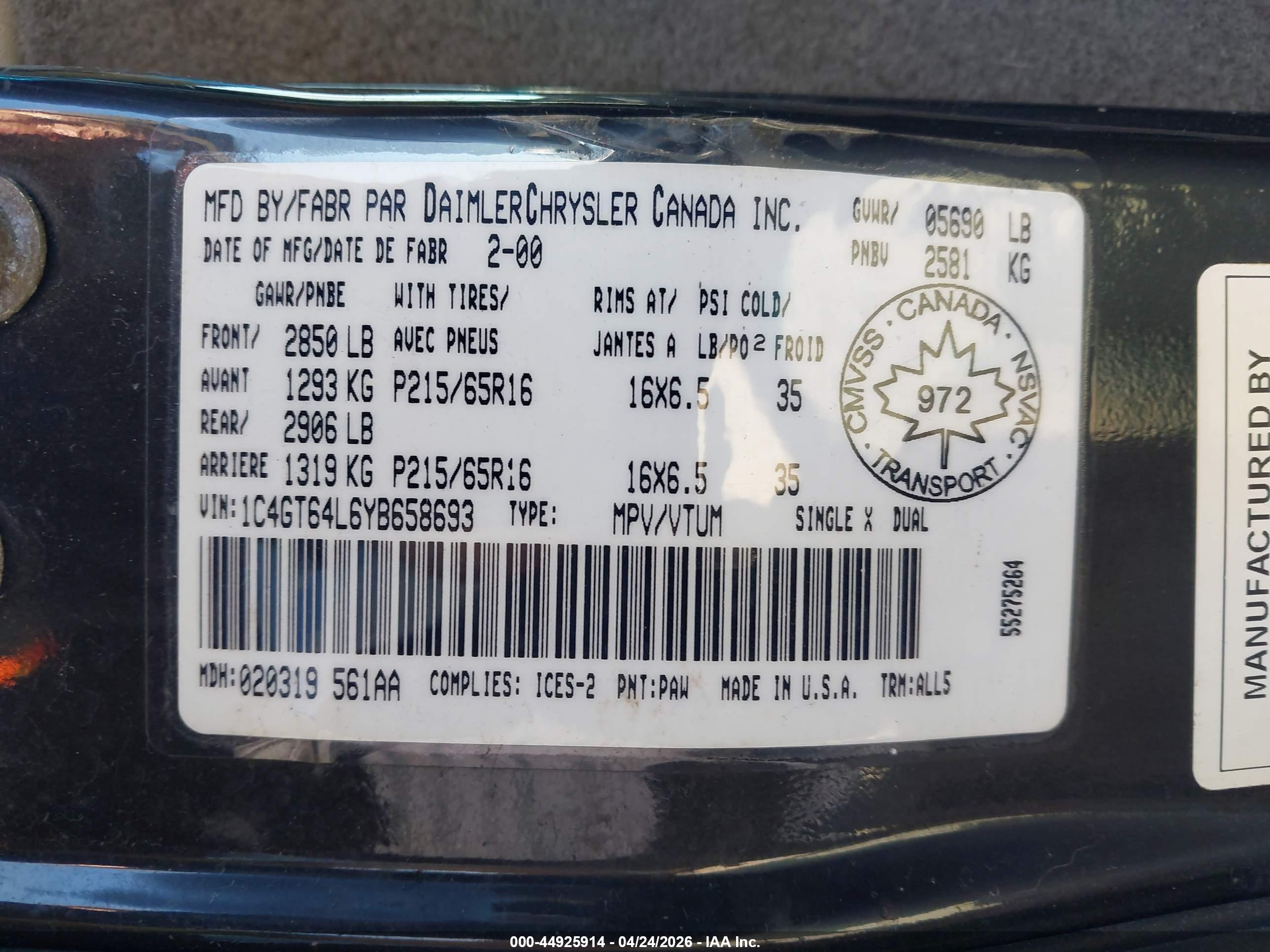 CHRYSLER TOWN image 9