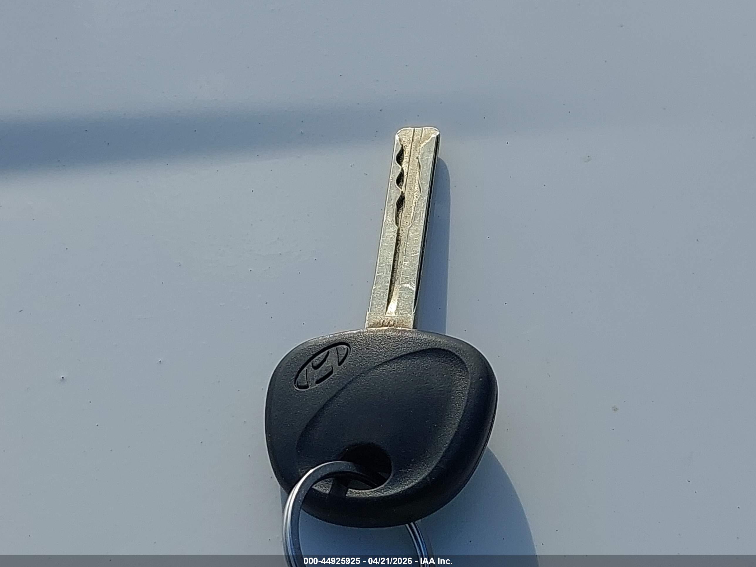 HYUNDAI TUCSON image 11