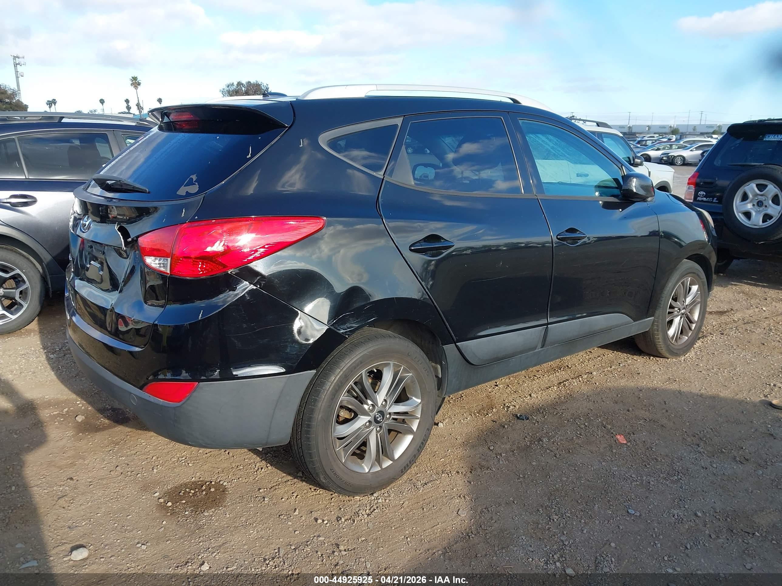 HYUNDAI TUCSON image 4