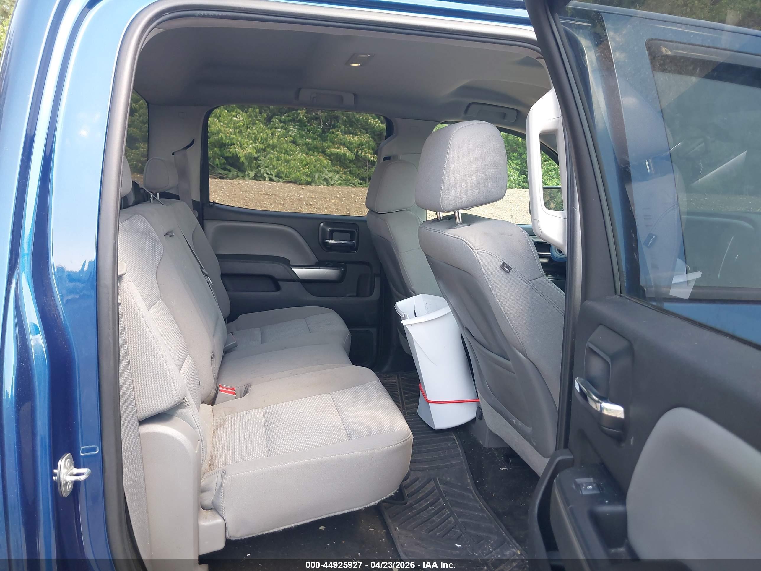 CHEVROLET SILVERADO image 8