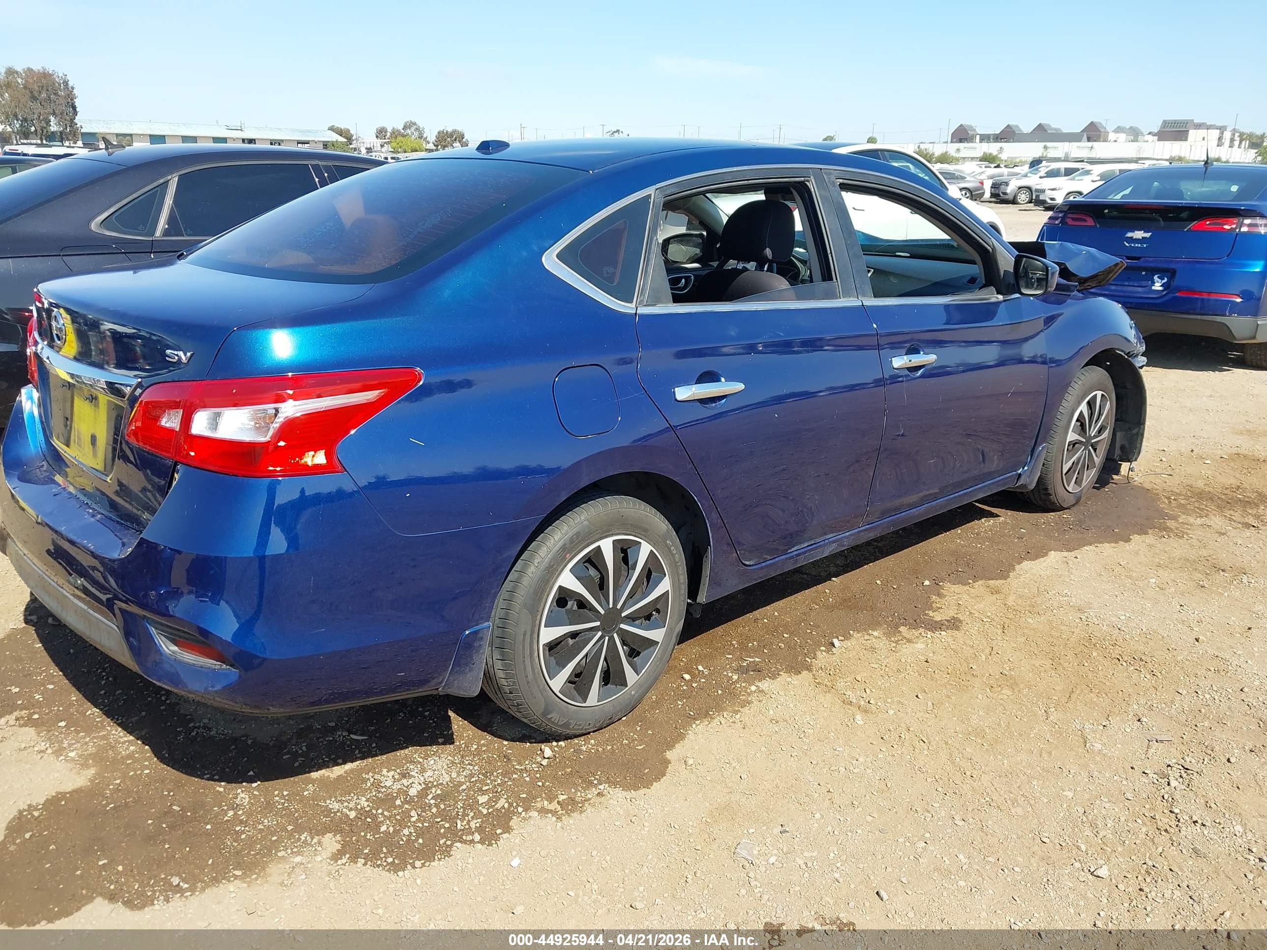 NISSAN SENTRA image 4