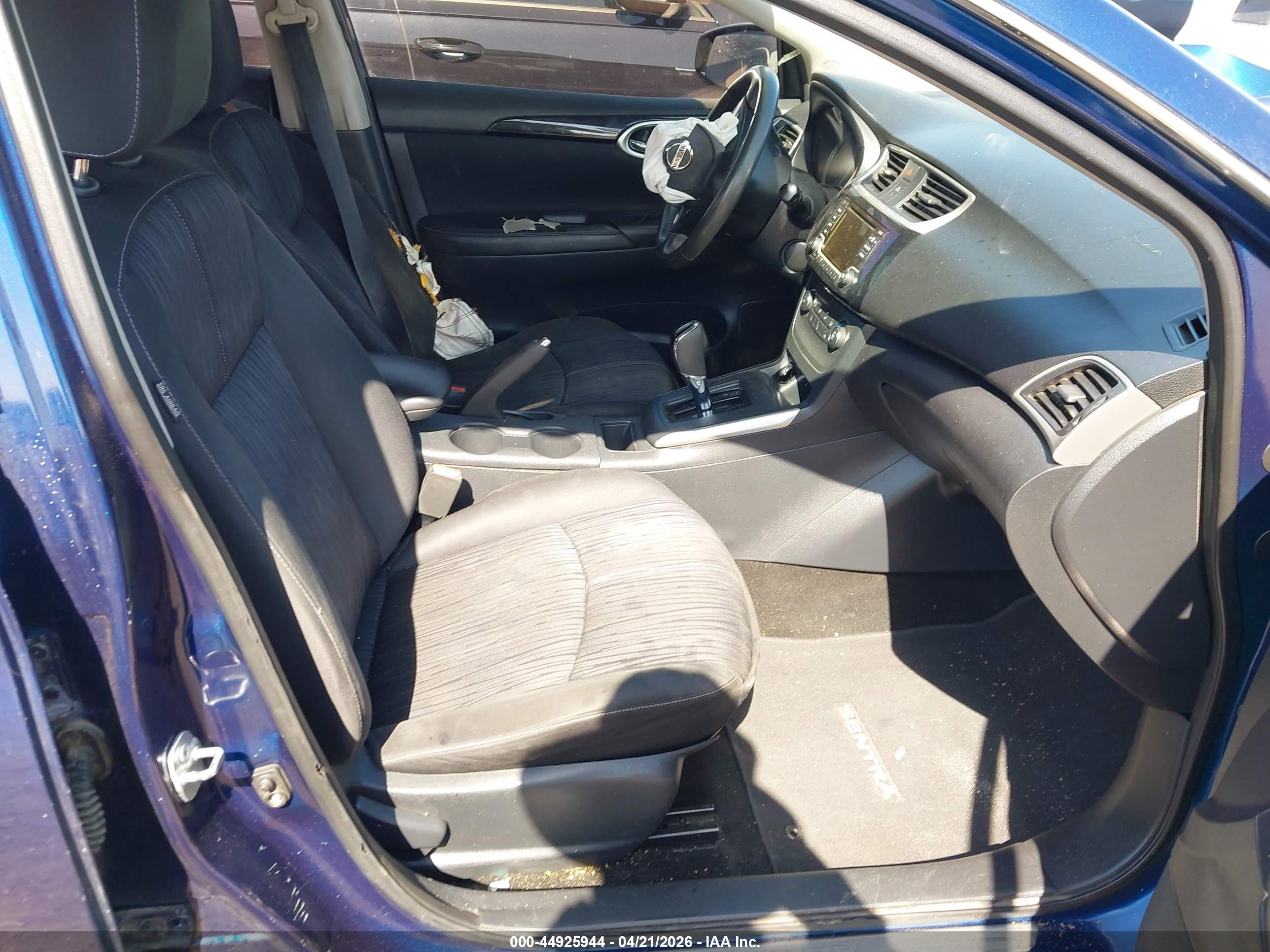 NISSAN SENTRA image 5
